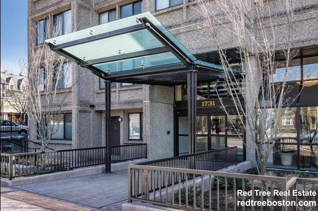 1731 Beacon St, Brookline