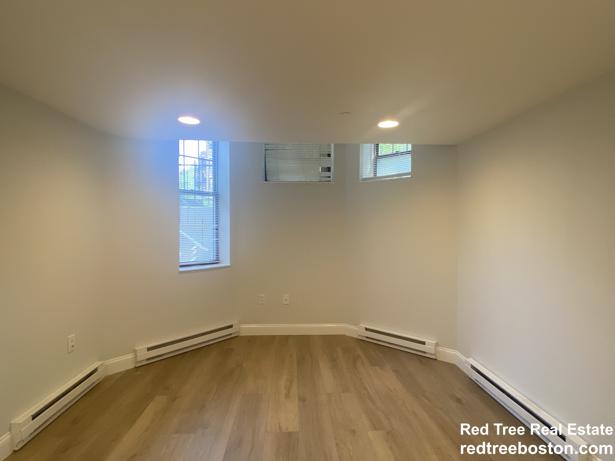 111 Queensberry St, Fenway