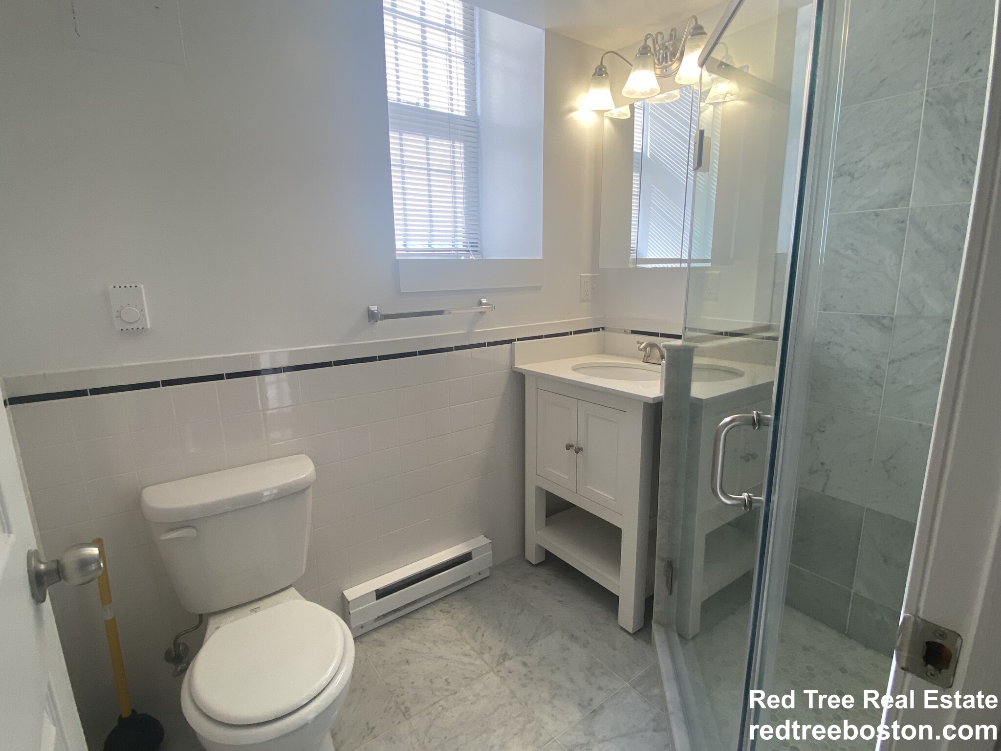 111 Queensberry St, Fenway