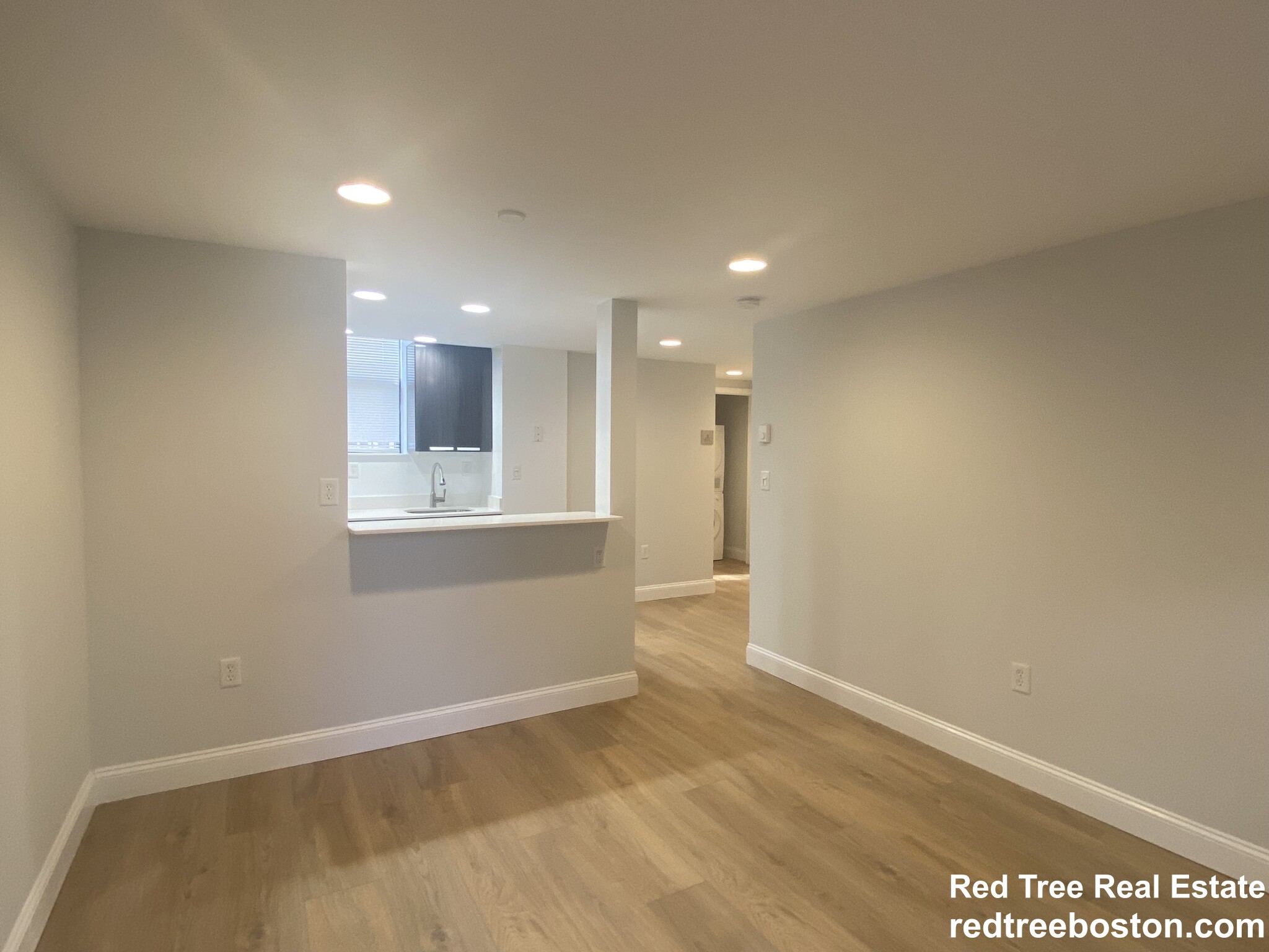 111 Queensberry St, Fenway