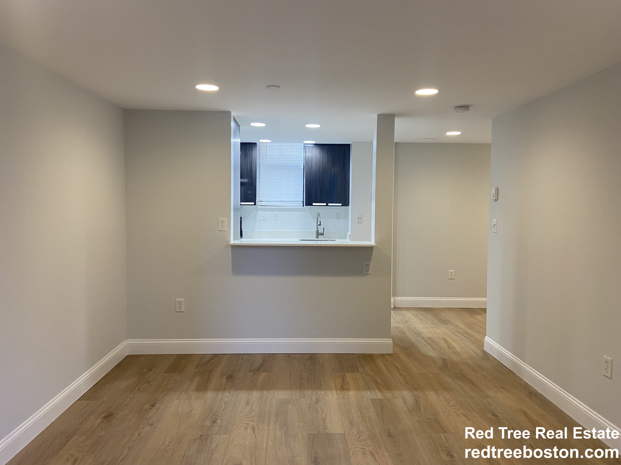 111 Queensberry St, Fenway