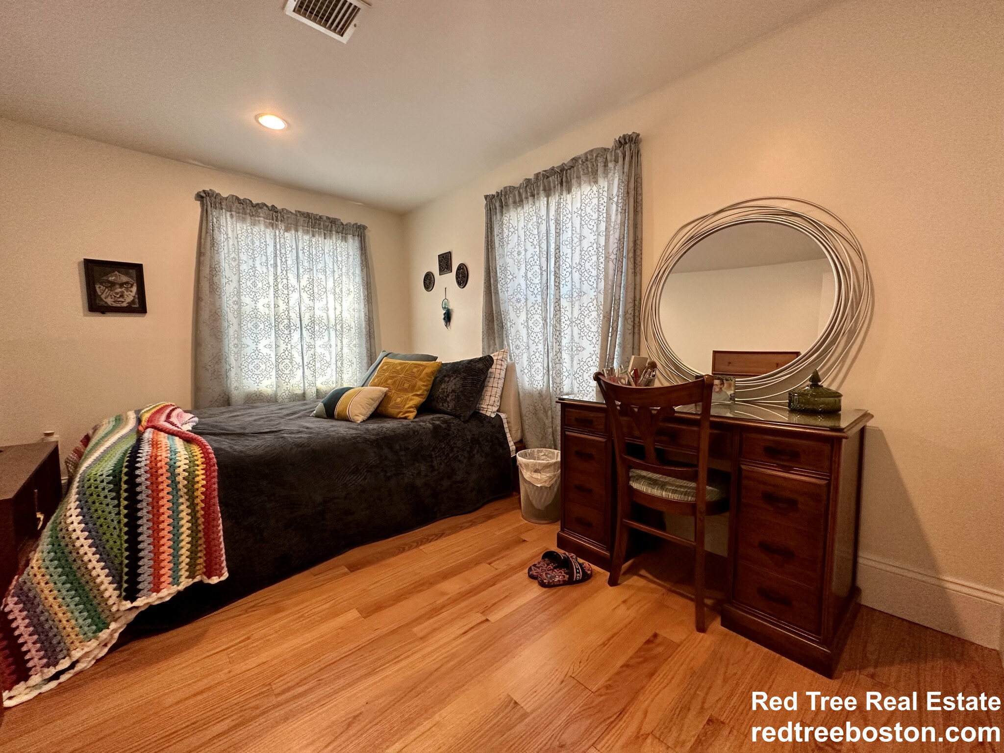 16 Plainfield, Jamaica Plain