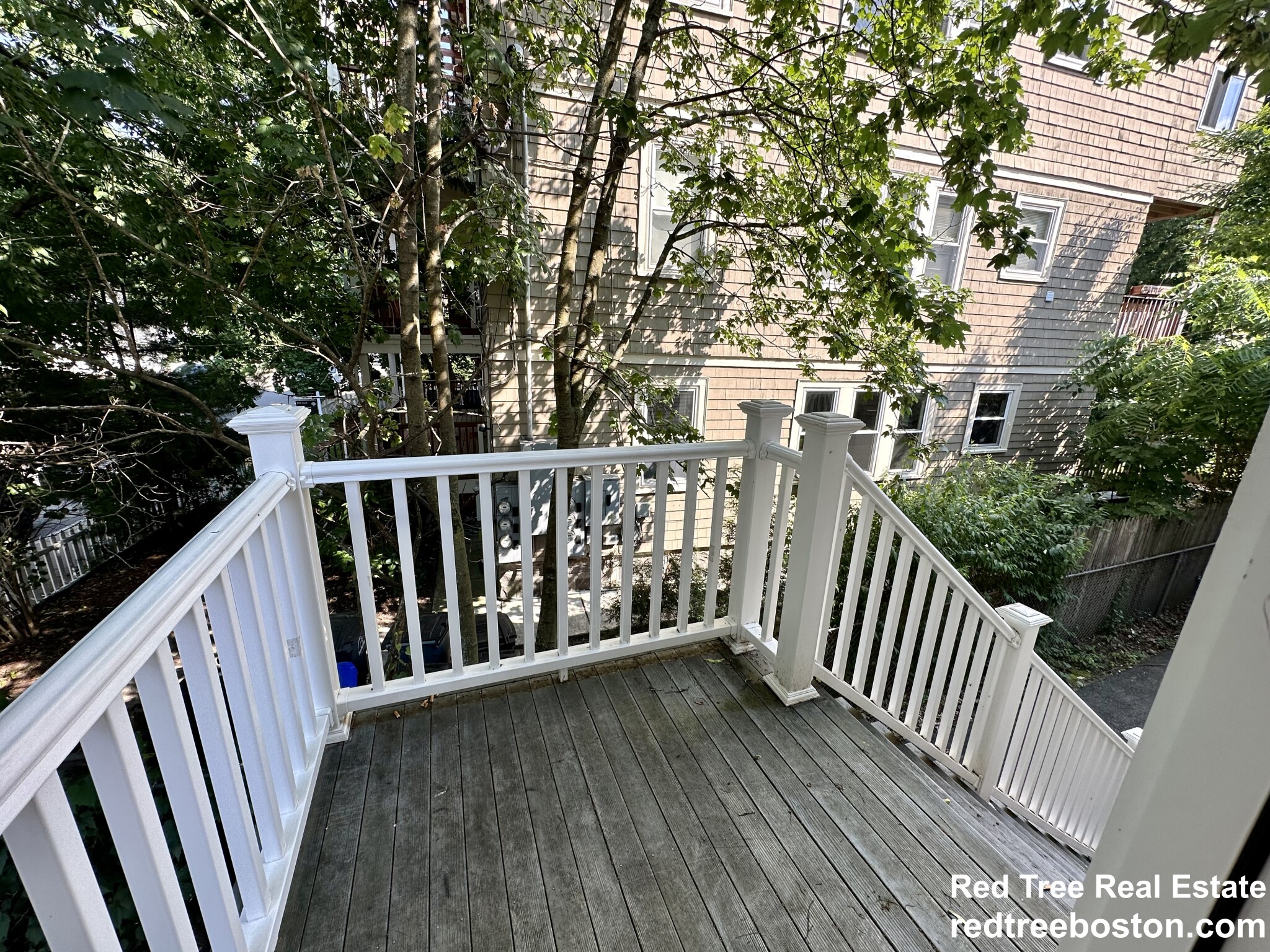 16 Plainfield, Jamaica Plain