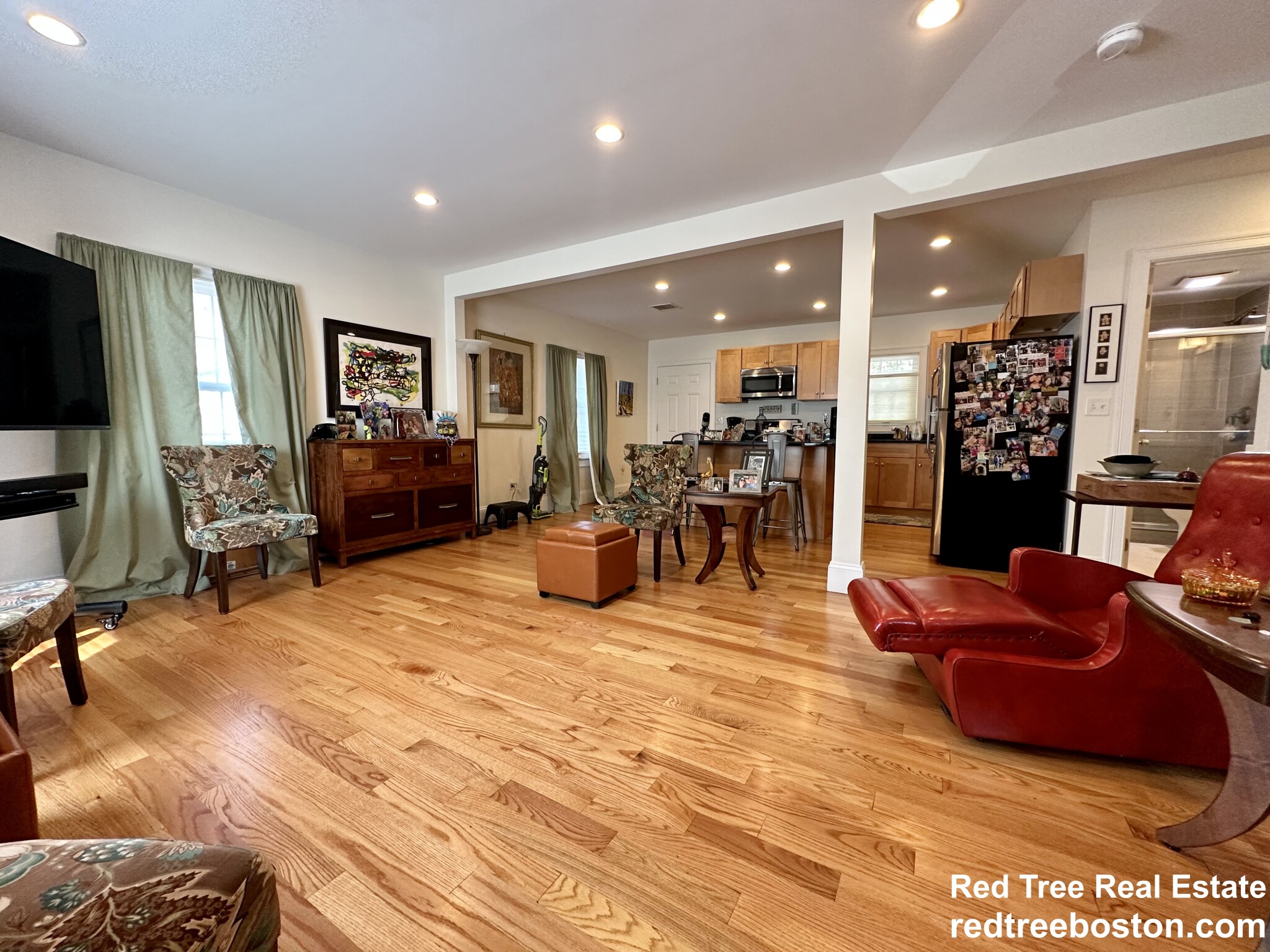 16 Plainfield, Jamaica Plain