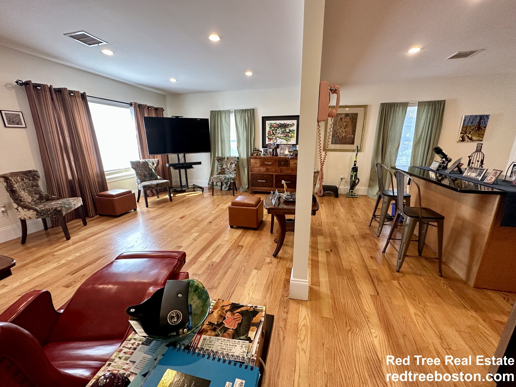 16 Plainfield, Jamaica Plain