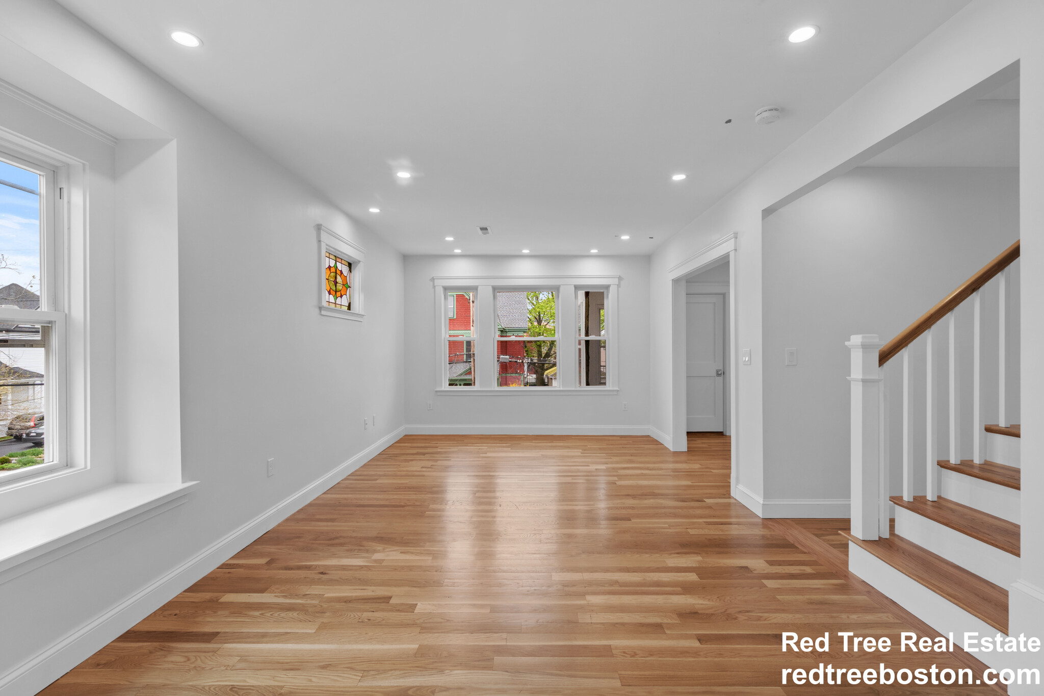 33 Farragut Ave, Medford