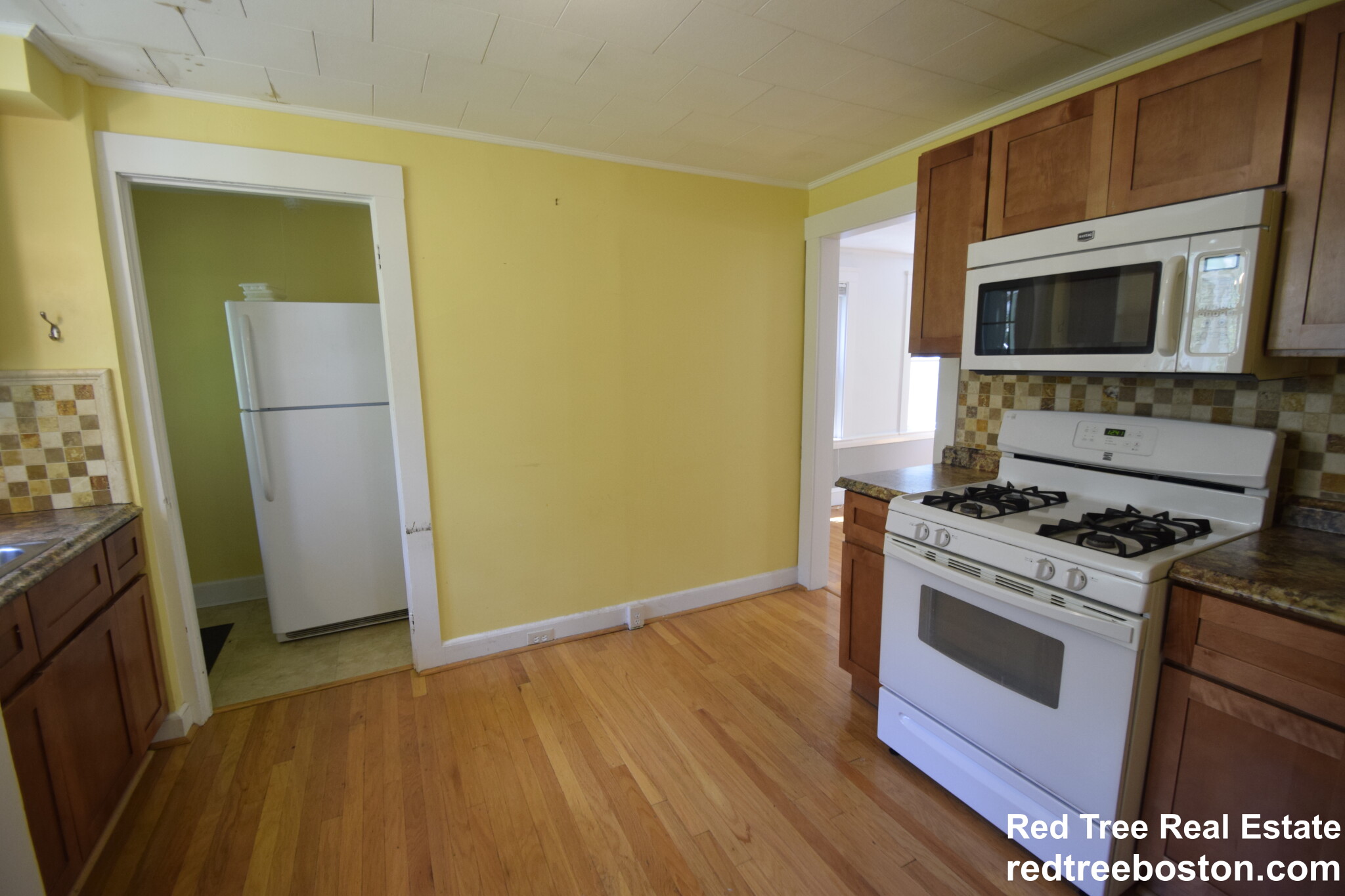 20 Oak Ter, Newton Highlands