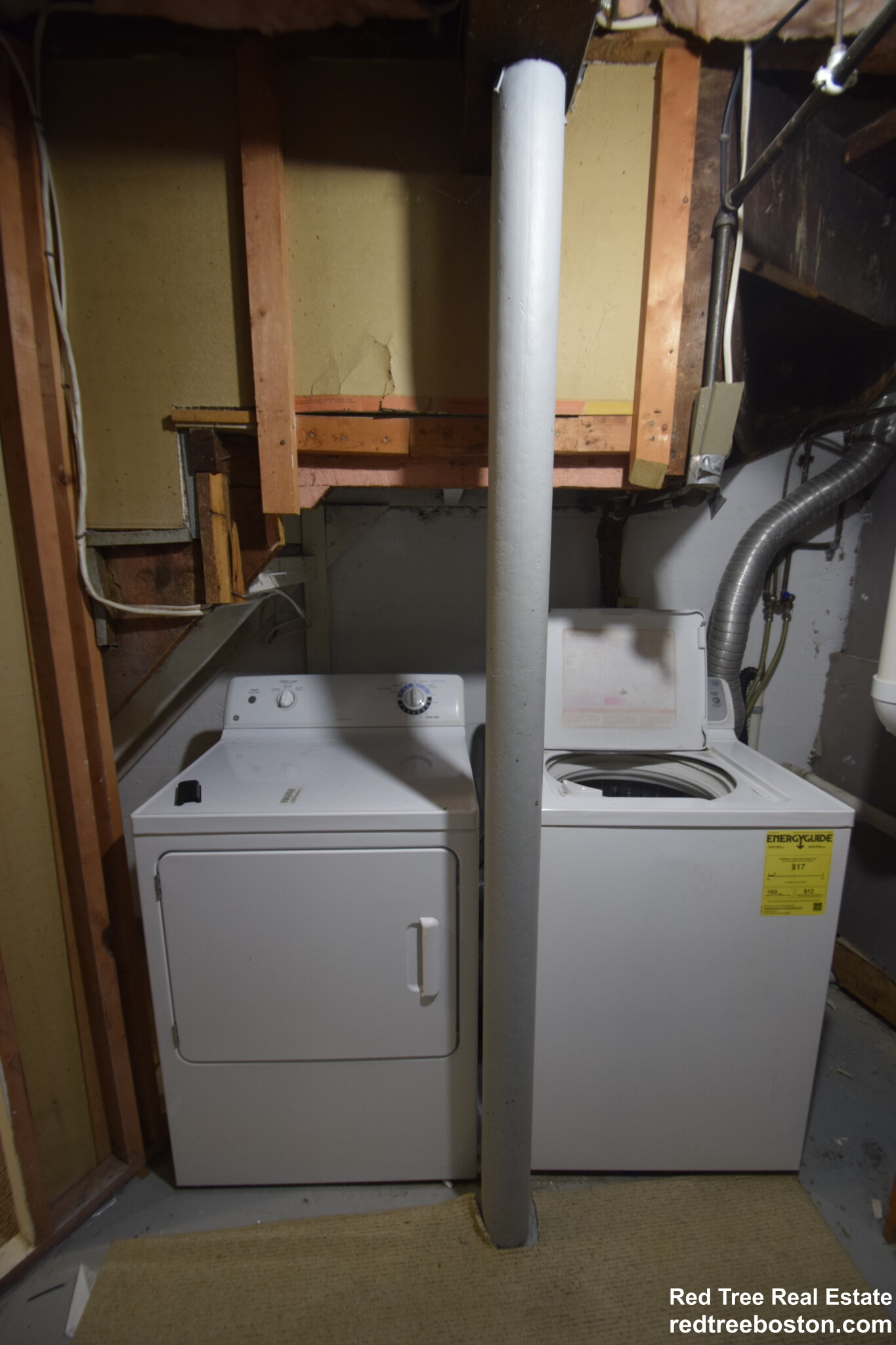 20 Oak Ter, Newton Highlands