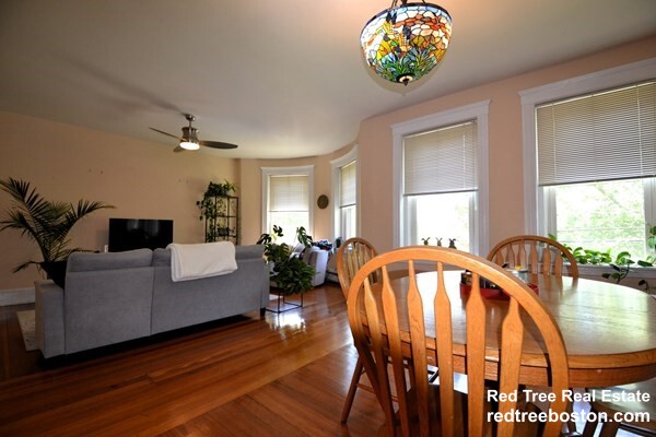 256 Aspinwall Ave, Riverway Island