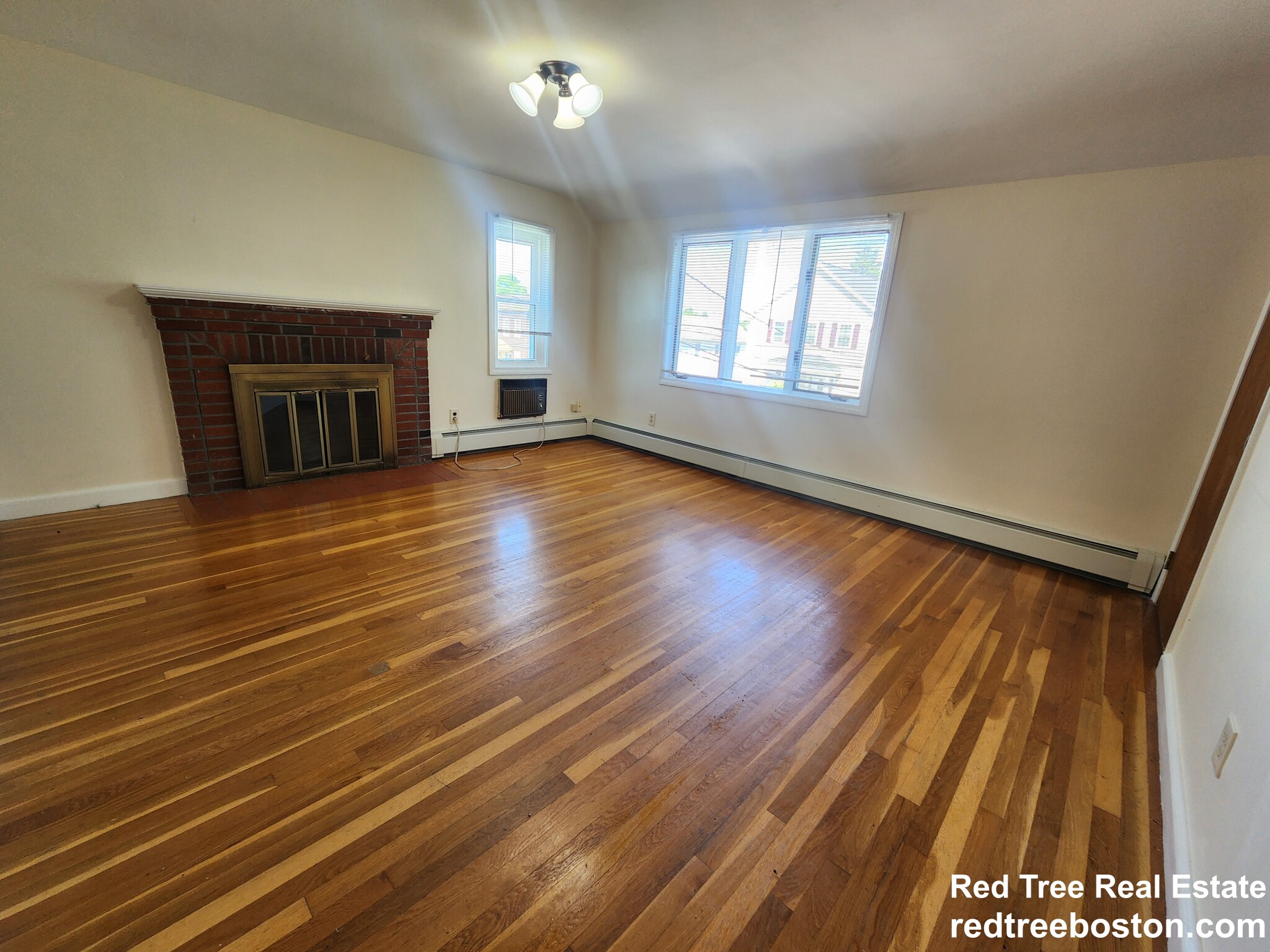 30 Baker St, Belmont