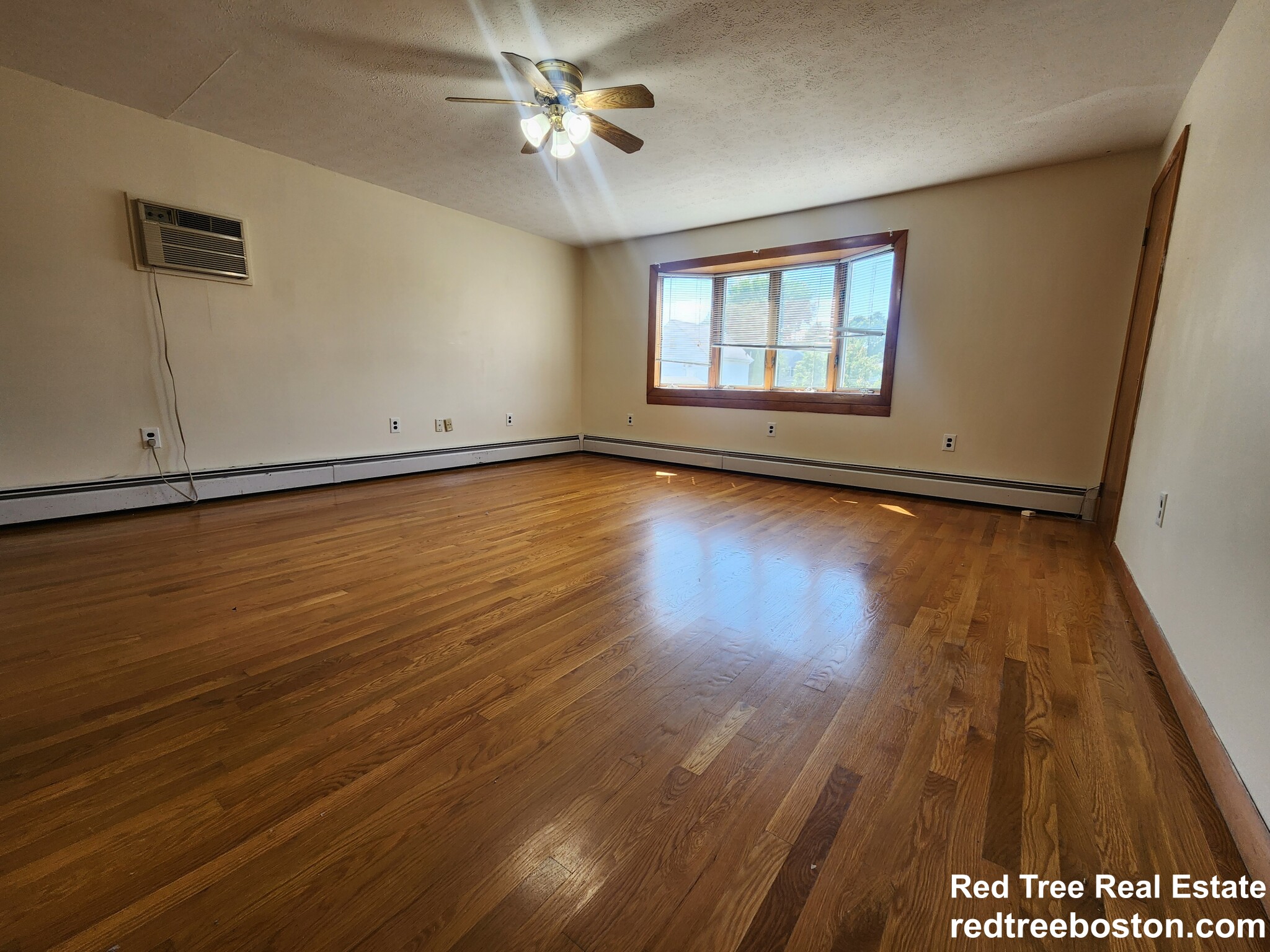 30 Baker St, Belmont