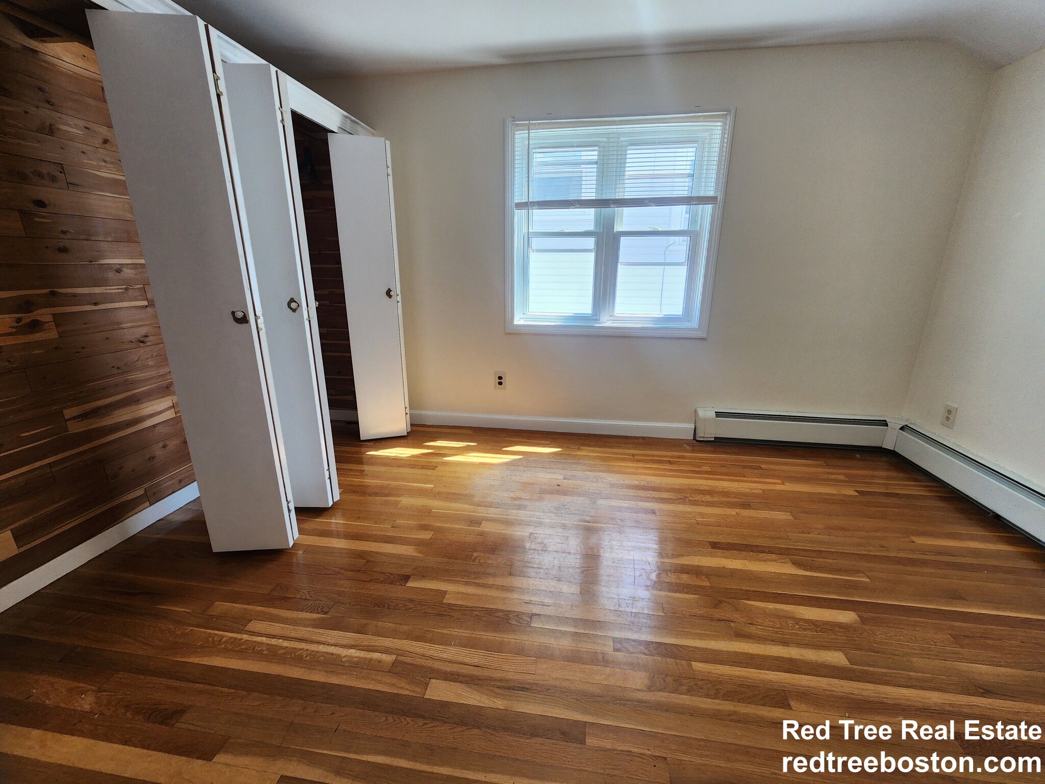 30 Baker St, Belmont