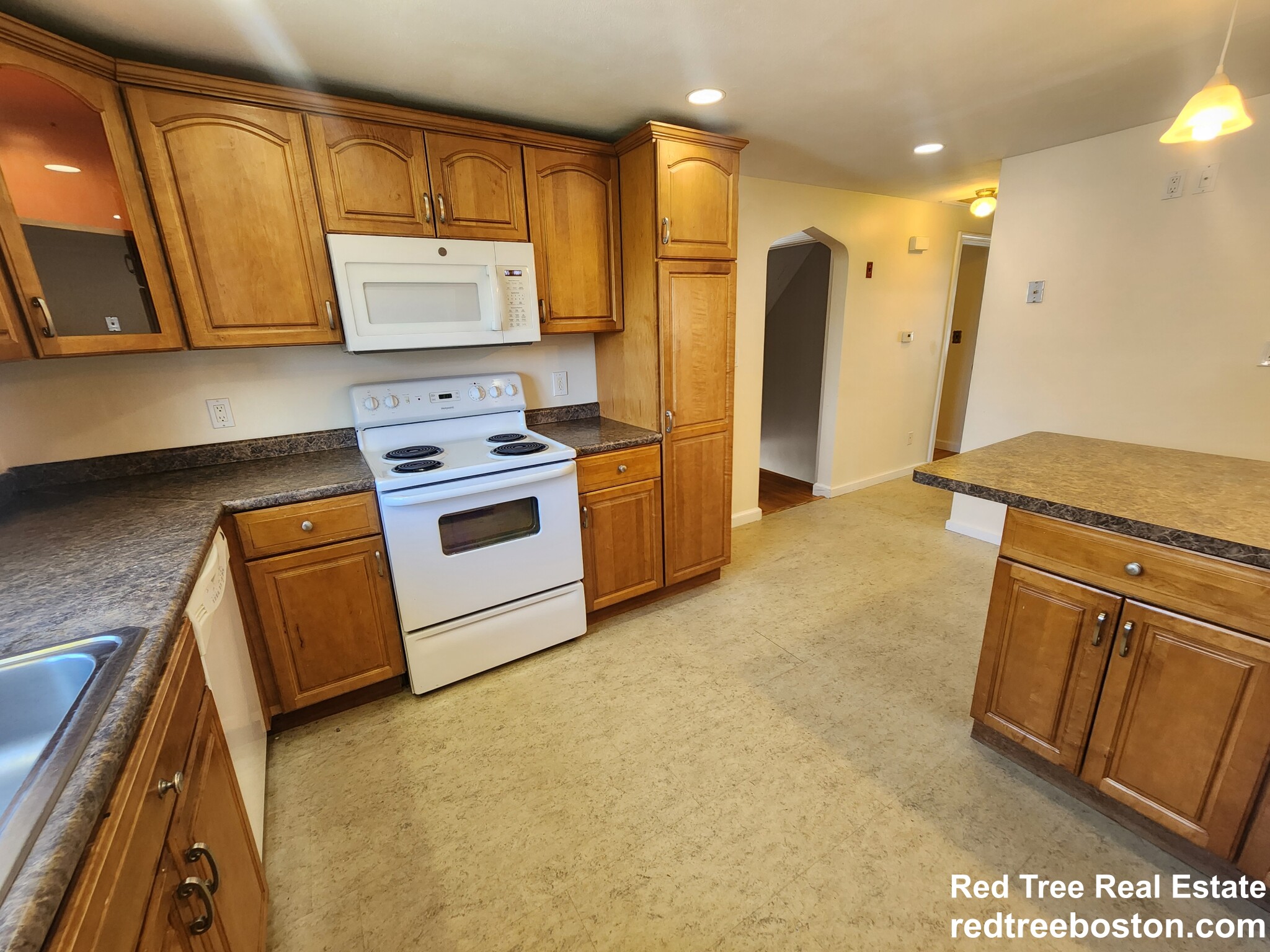 30 Baker St, Belmont