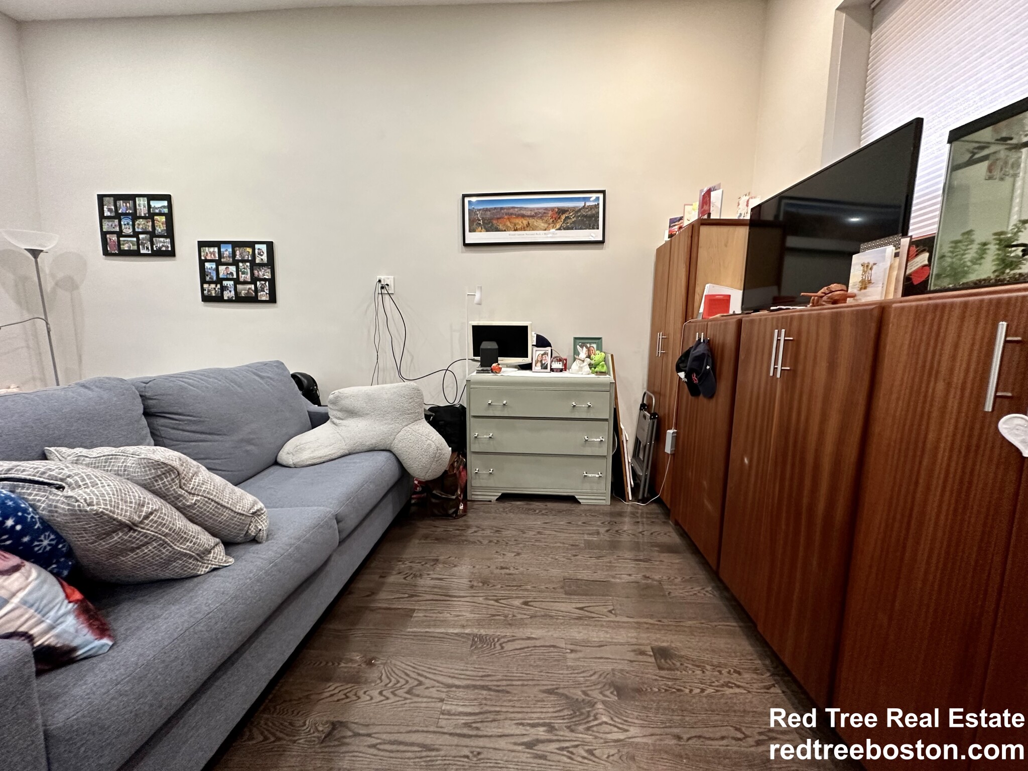 33 Gloucester St, Back Bay