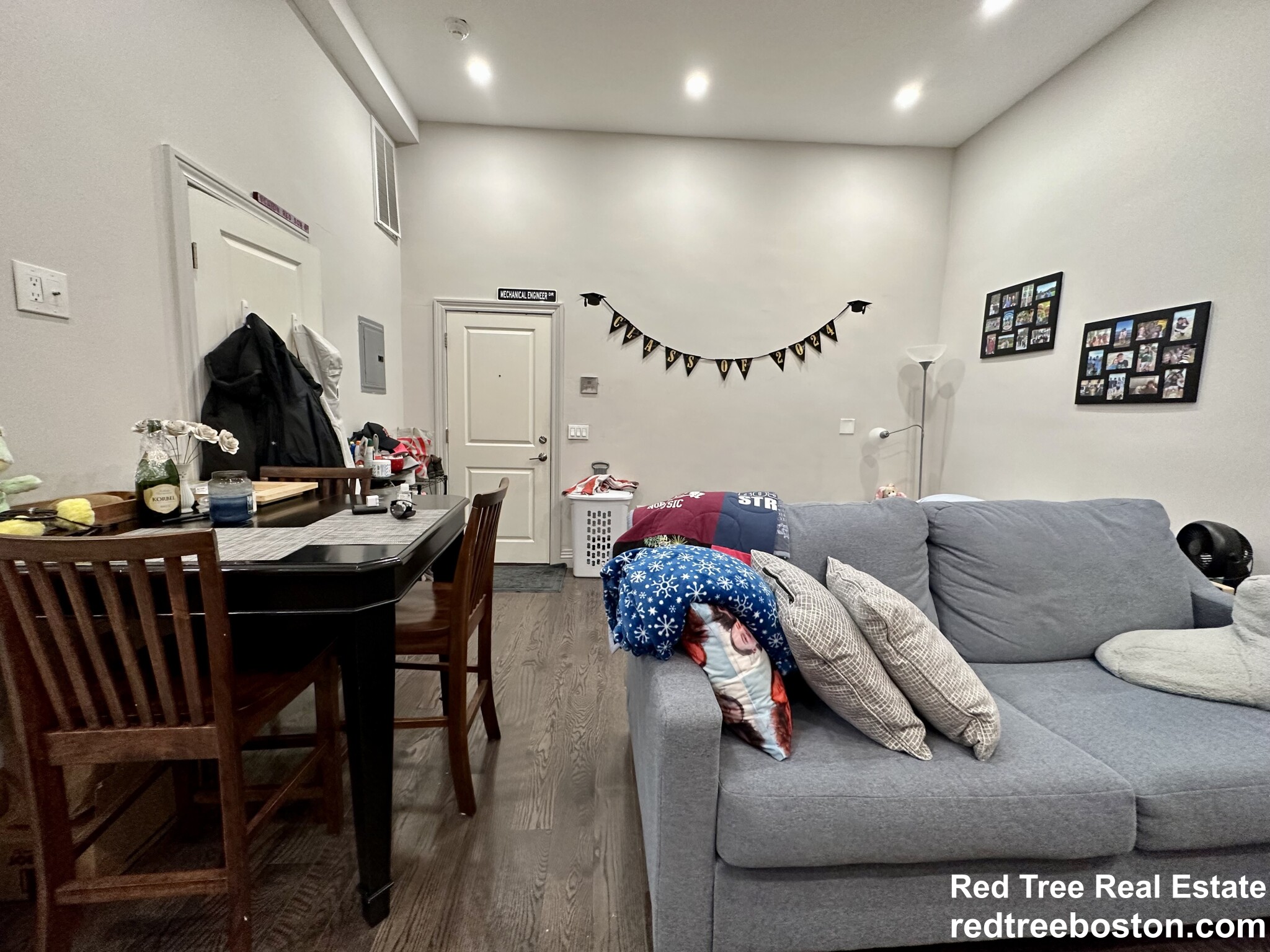 33 Gloucester St, Back Bay