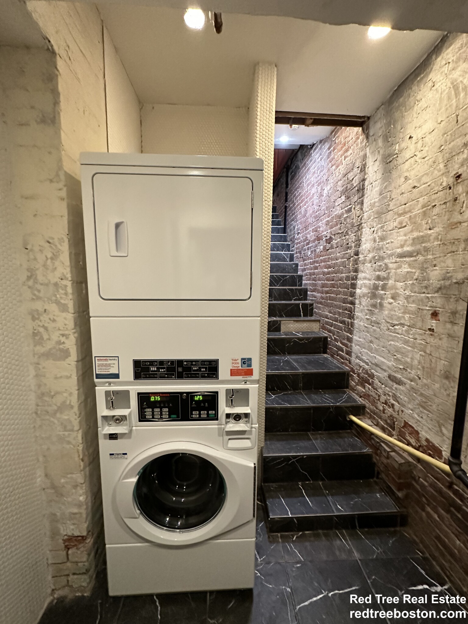 33 Gloucester St, Back Bay