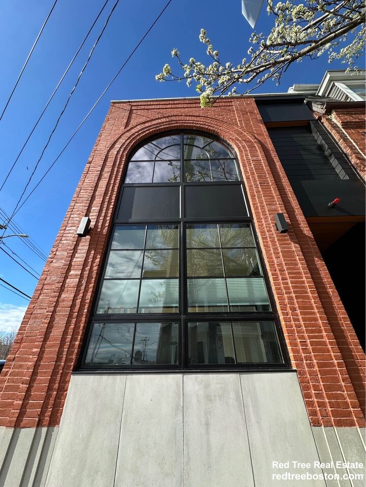 65 Gove St, East Boston