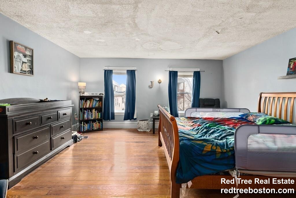 14 Bowdoin St, South Medford