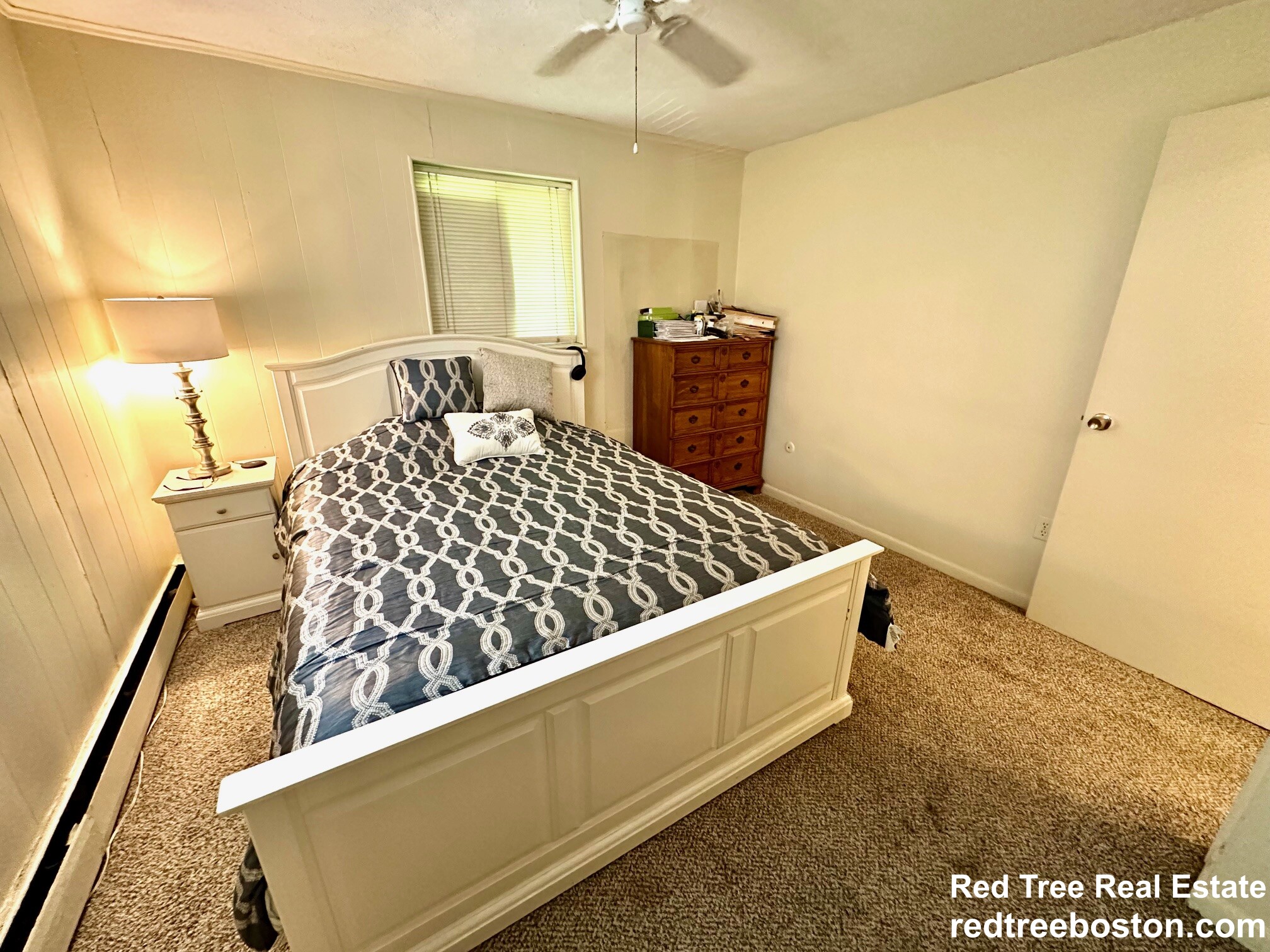 8 Bryon Rd, Chestnut Hill