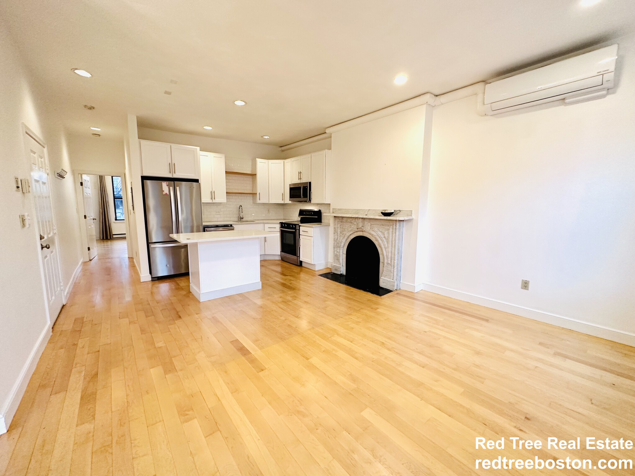 662 Massachusetts Ave, South End