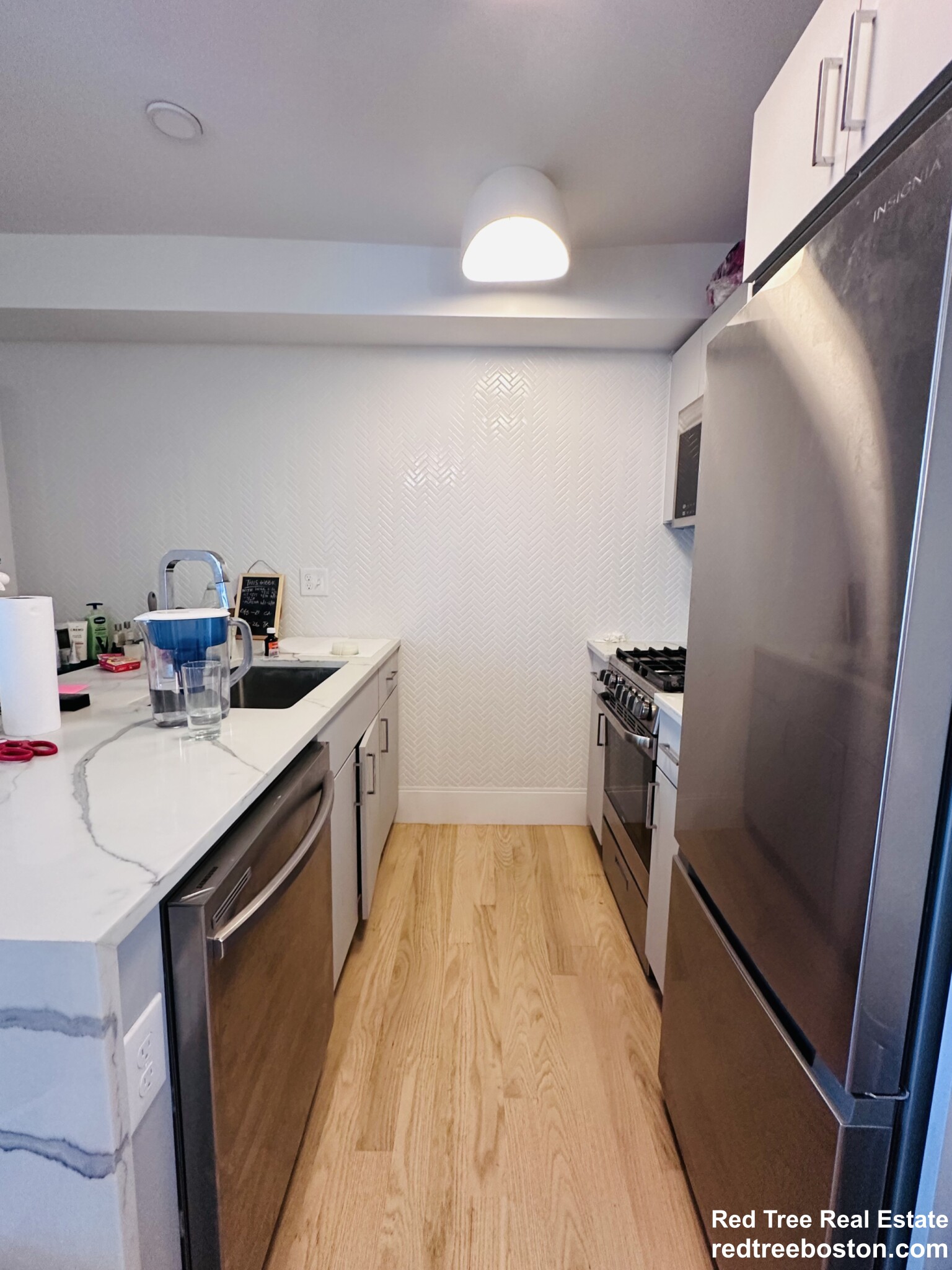 86 Chelsea St, East Boston