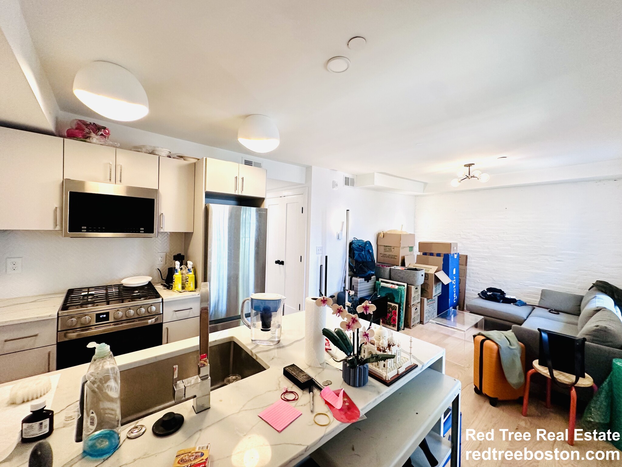 86 Chelsea St, East Boston