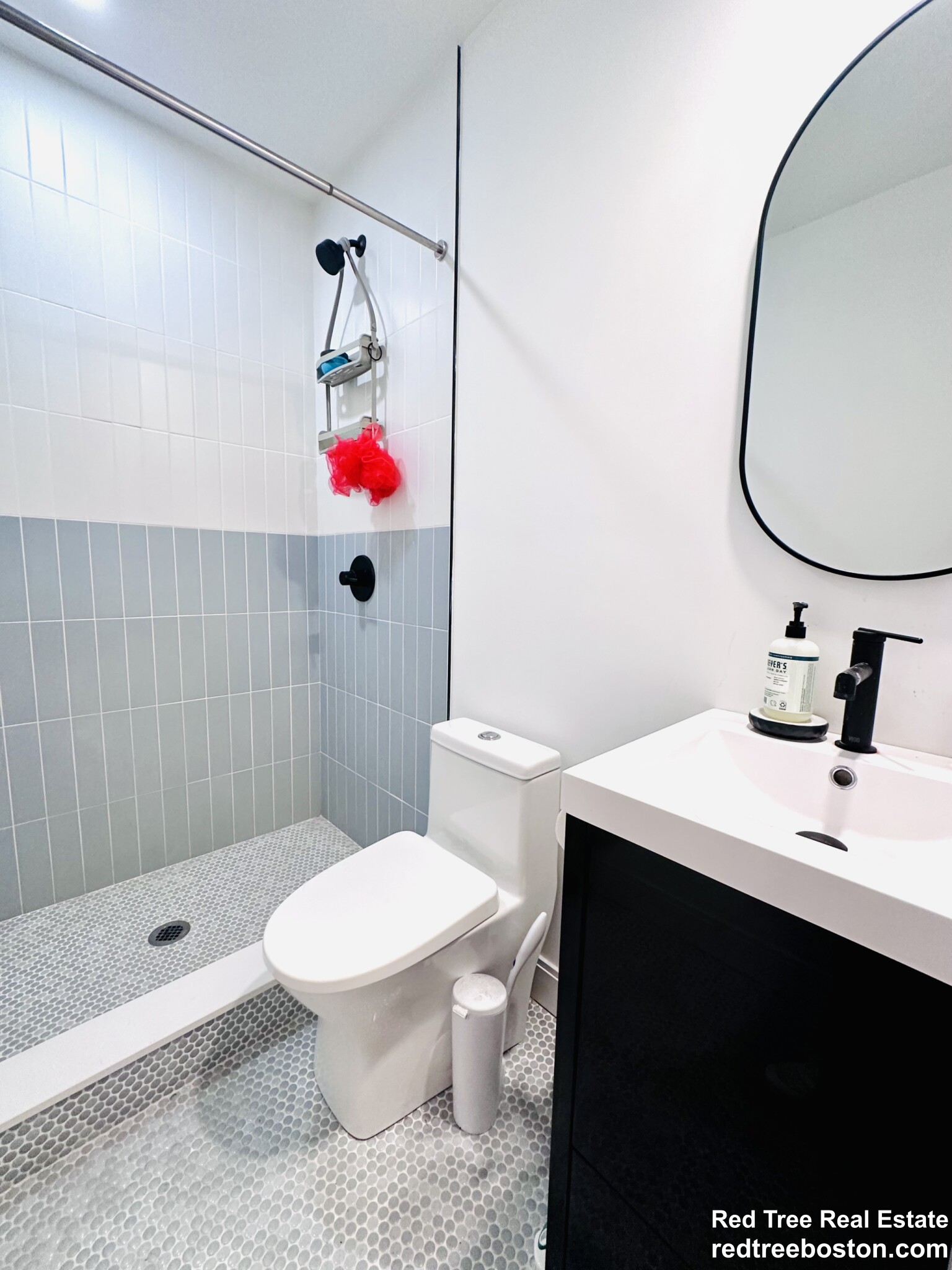 86 Chelsea St, East Boston