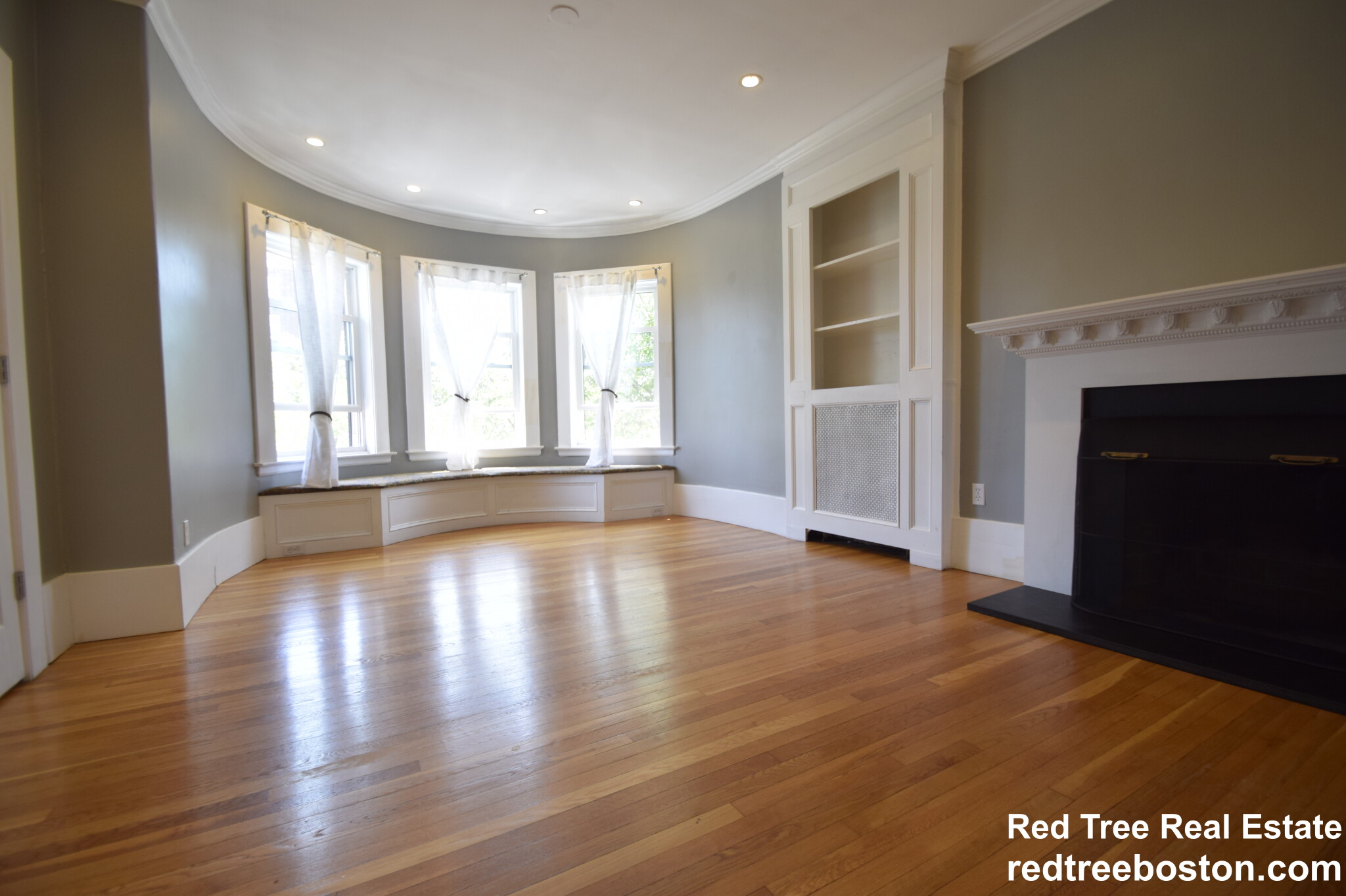 1402 Beacon St, Corey Hill