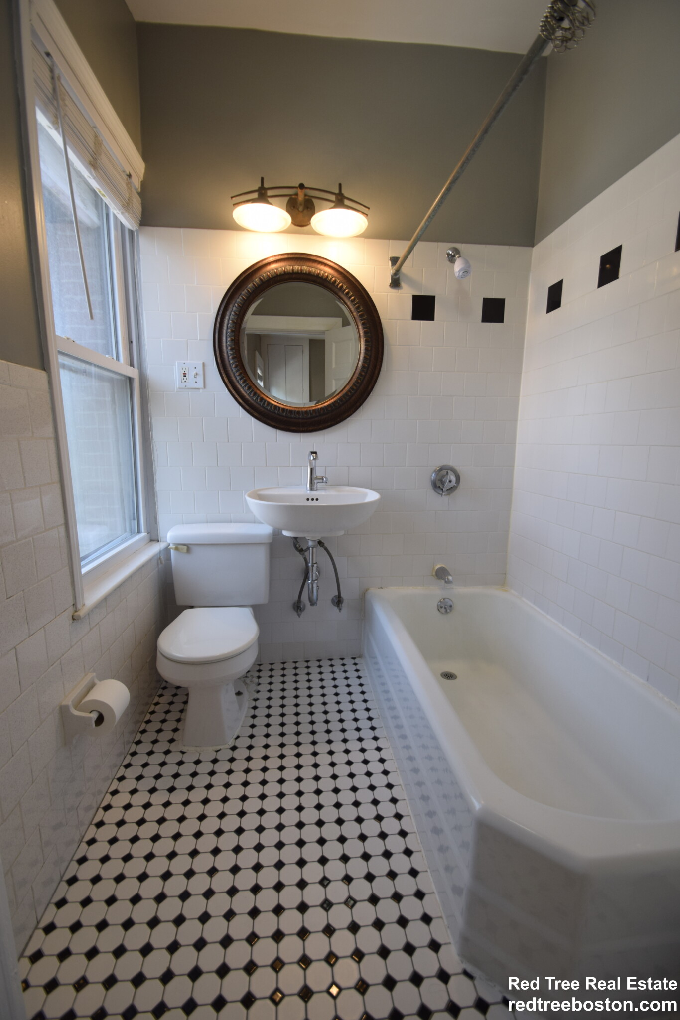 1402 Beacon St, Corey Hill