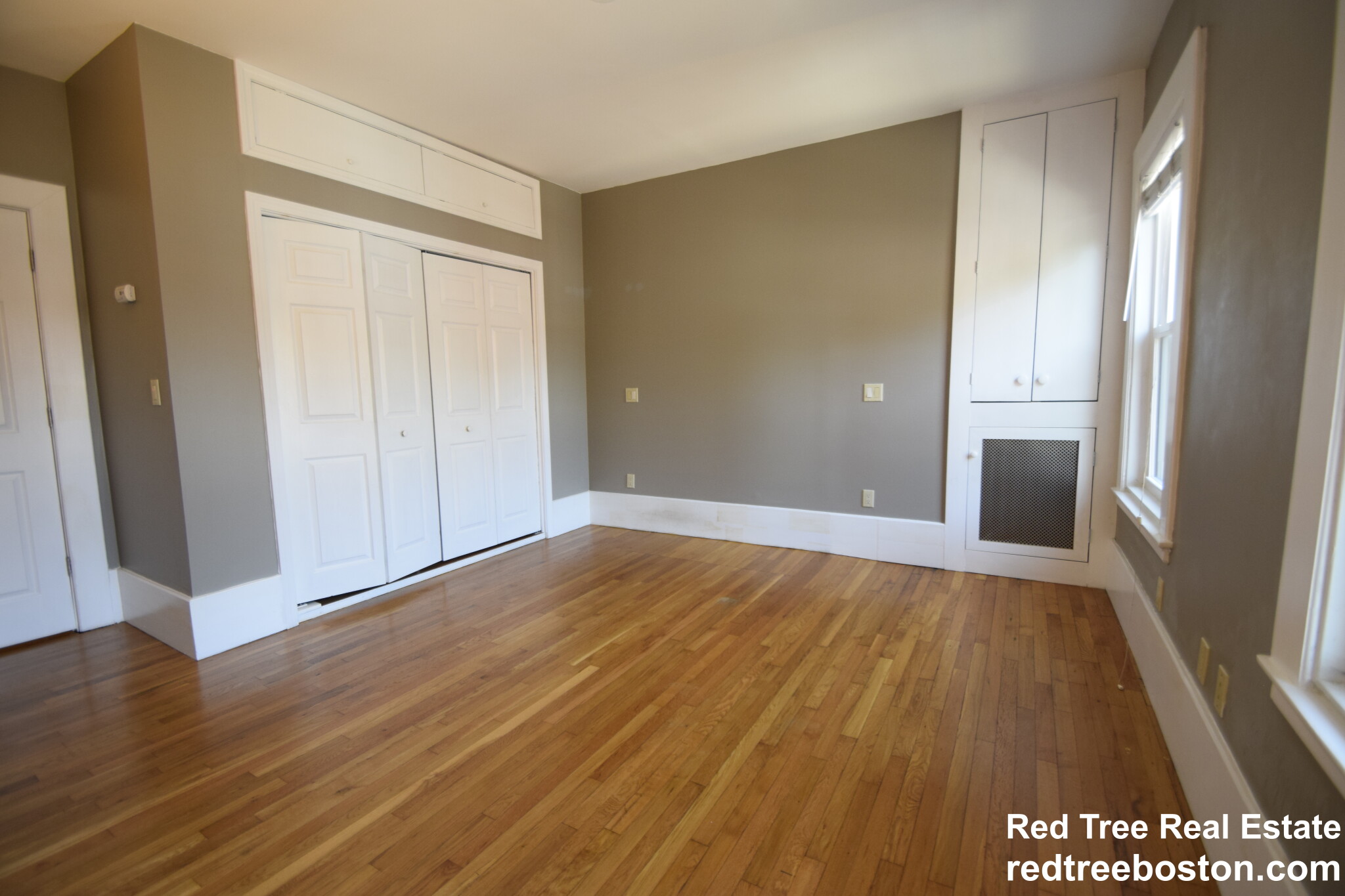 1402 Beacon St, Corey Hill