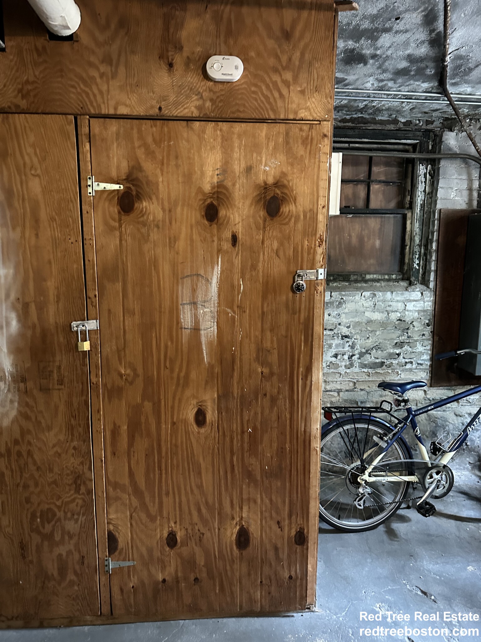 25 Mount Hood Rd, Brighton