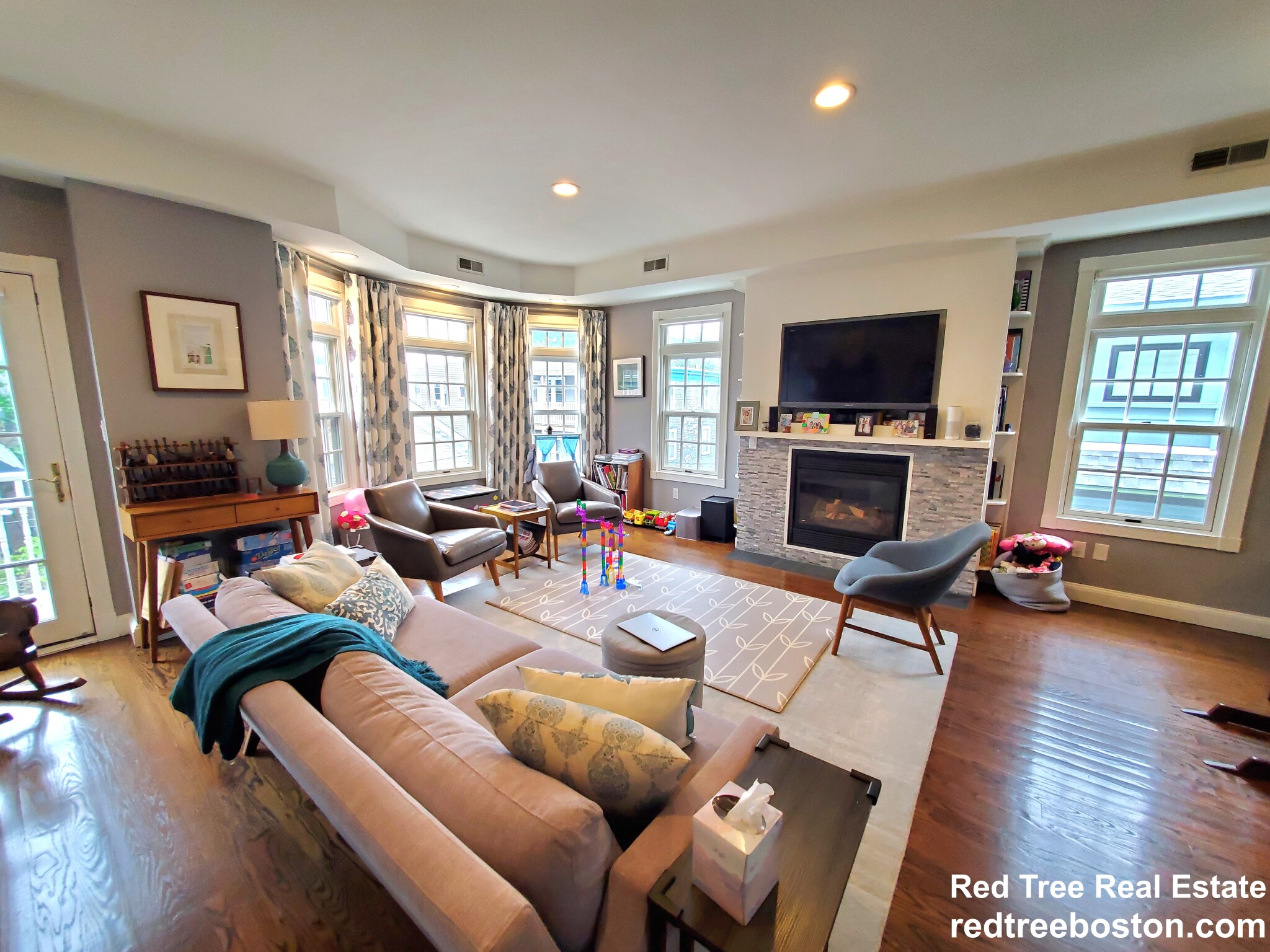 11 Gardner Rd, The Port