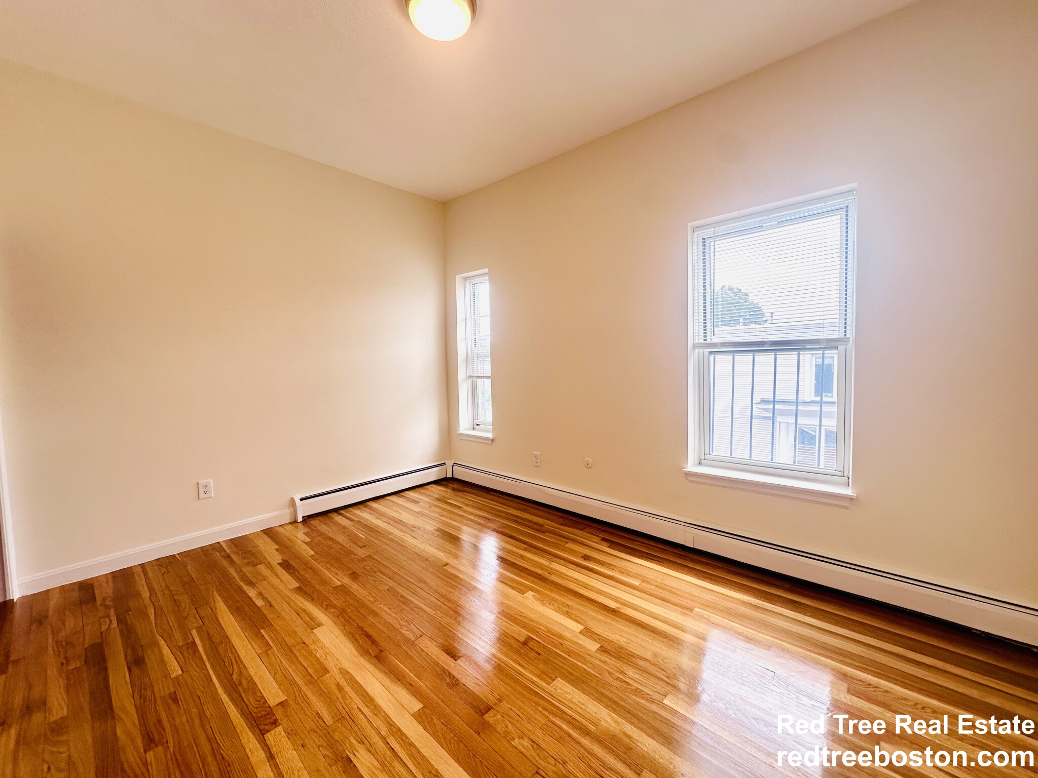 180 North Beacon St, Brighton