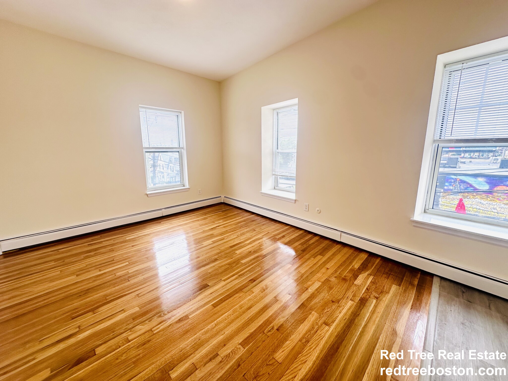 180 North Beacon St, Brighton