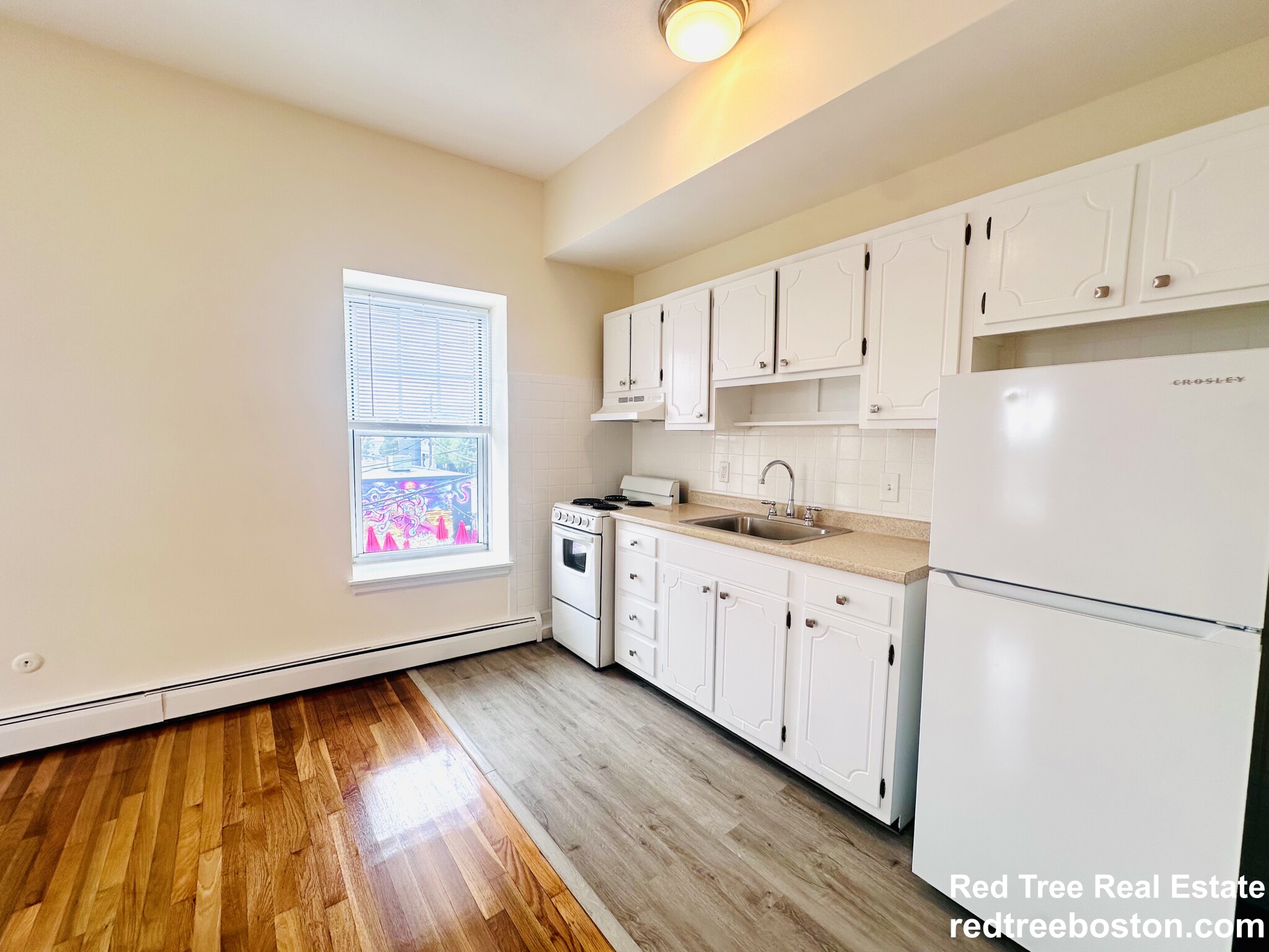 180 North Beacon St, Brighton