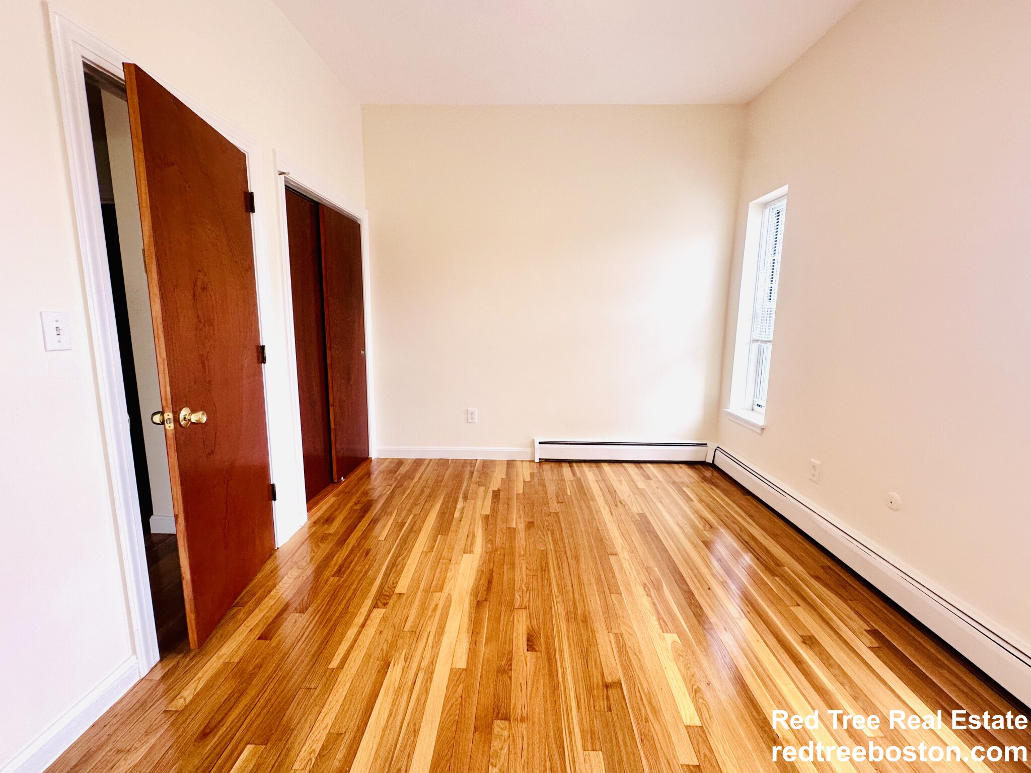 180 North Beacon St, Brighton