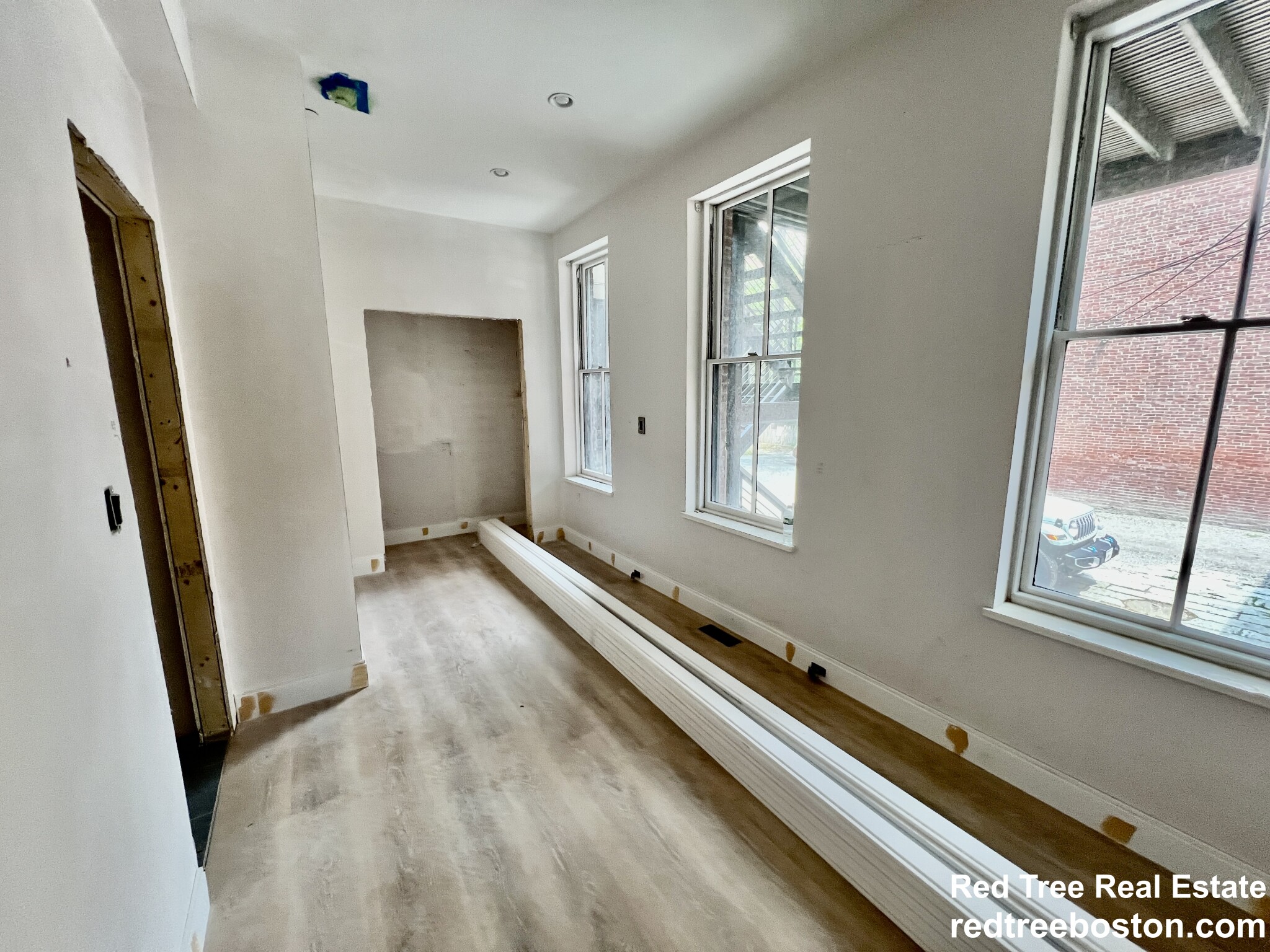 1607 Tremont St, Mission Hill