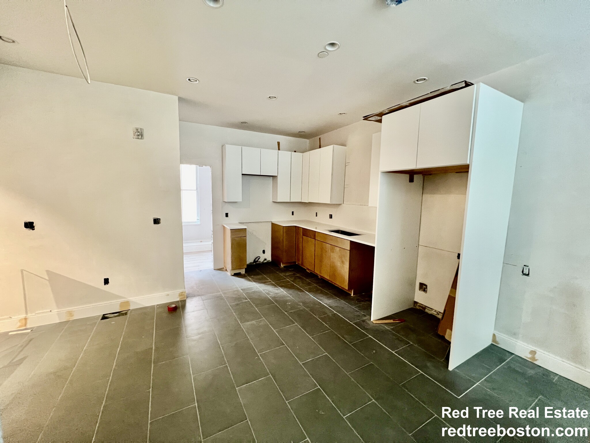 1607 Tremont St, Mission Hill