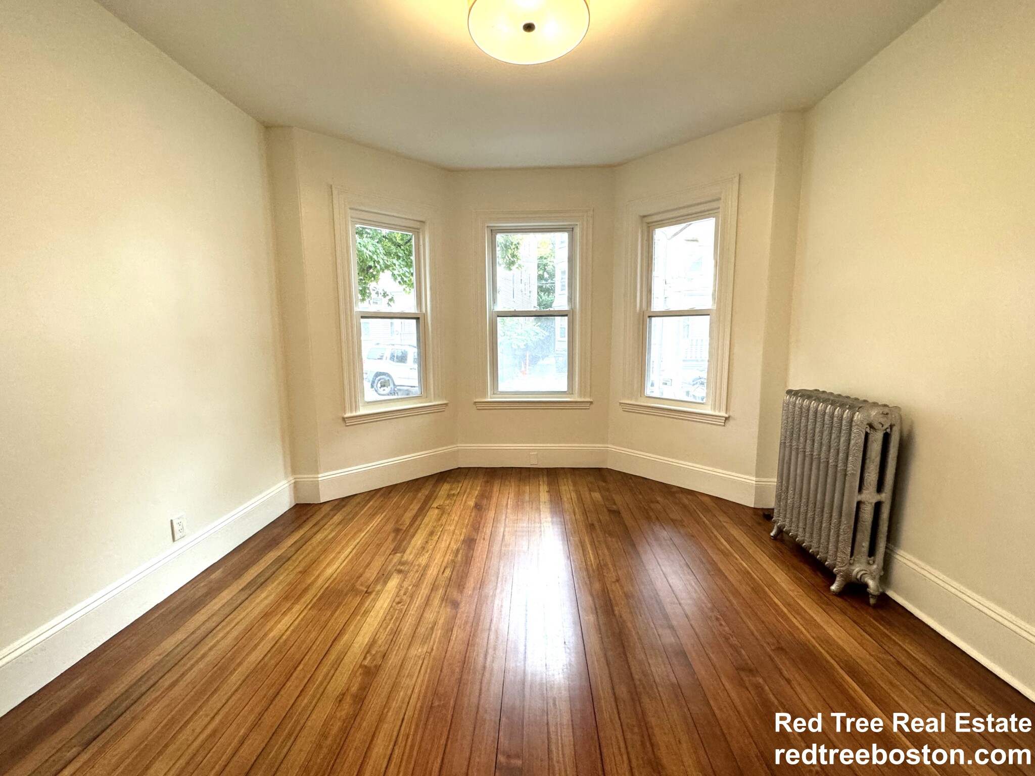 11 East Milton Rd, High Street Hill