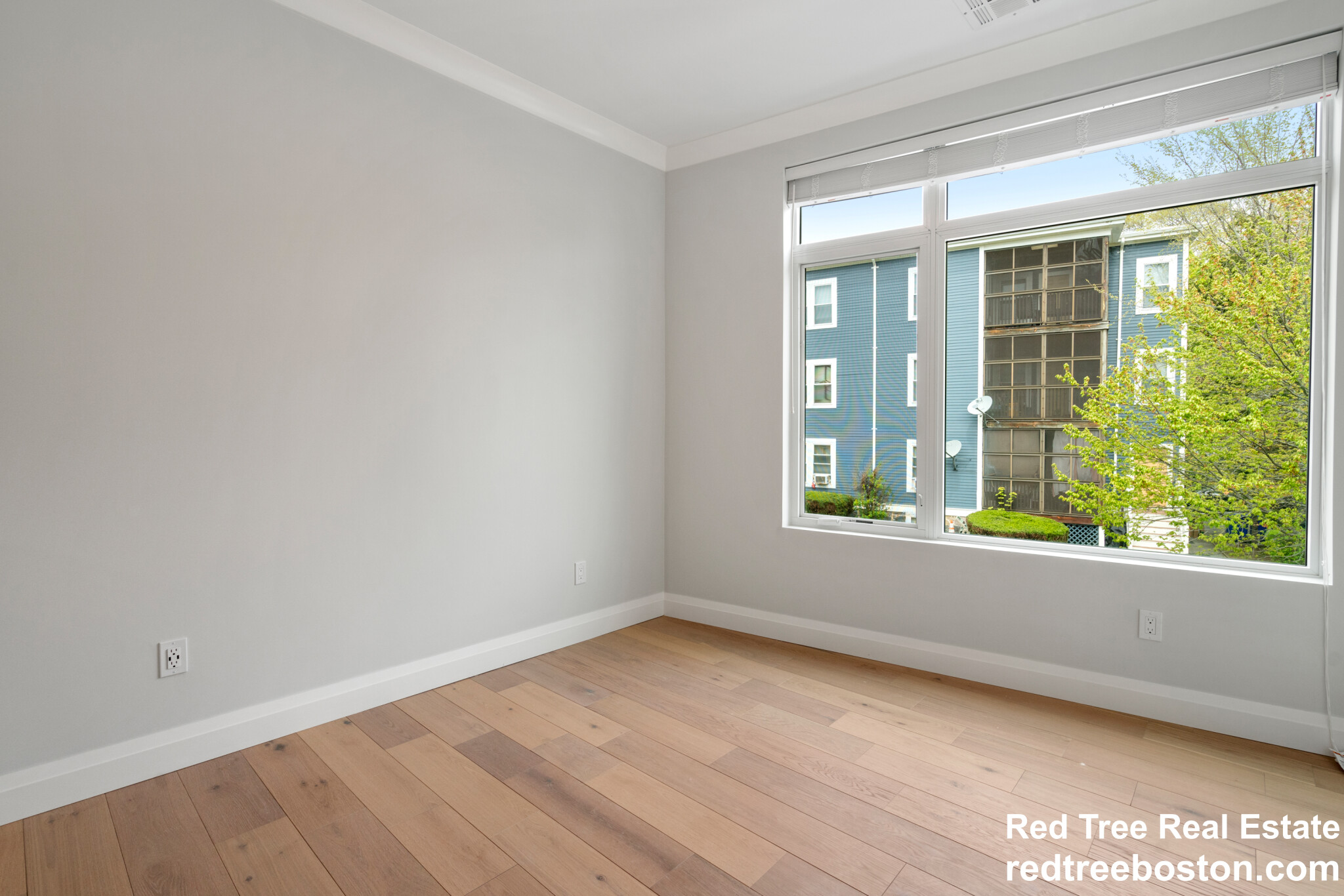 142 Pleasant St, Dorchester