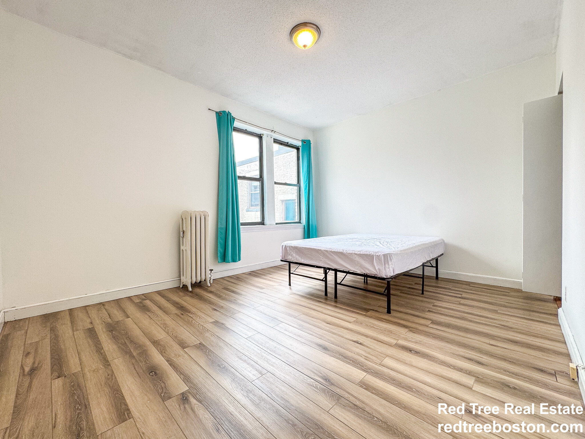 313 Summit Ave, Brighton