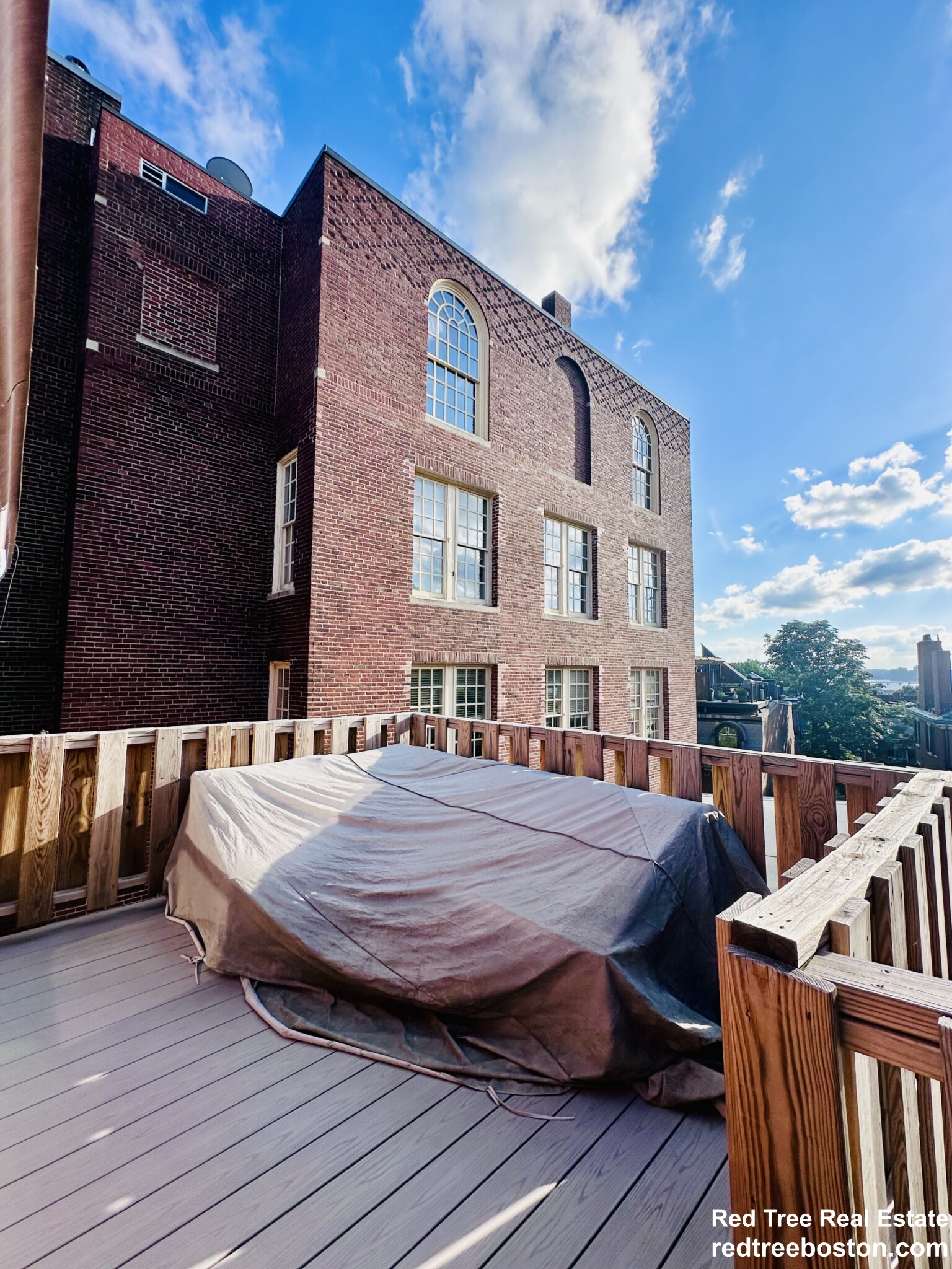 2 Joy St, Beacon Hill