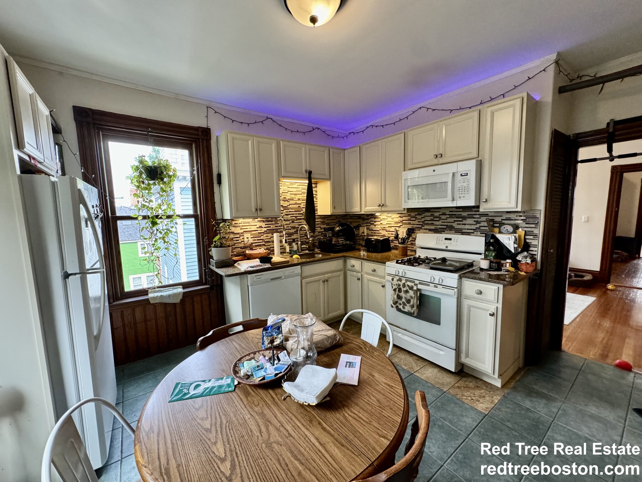 123 Cherry St, The Port