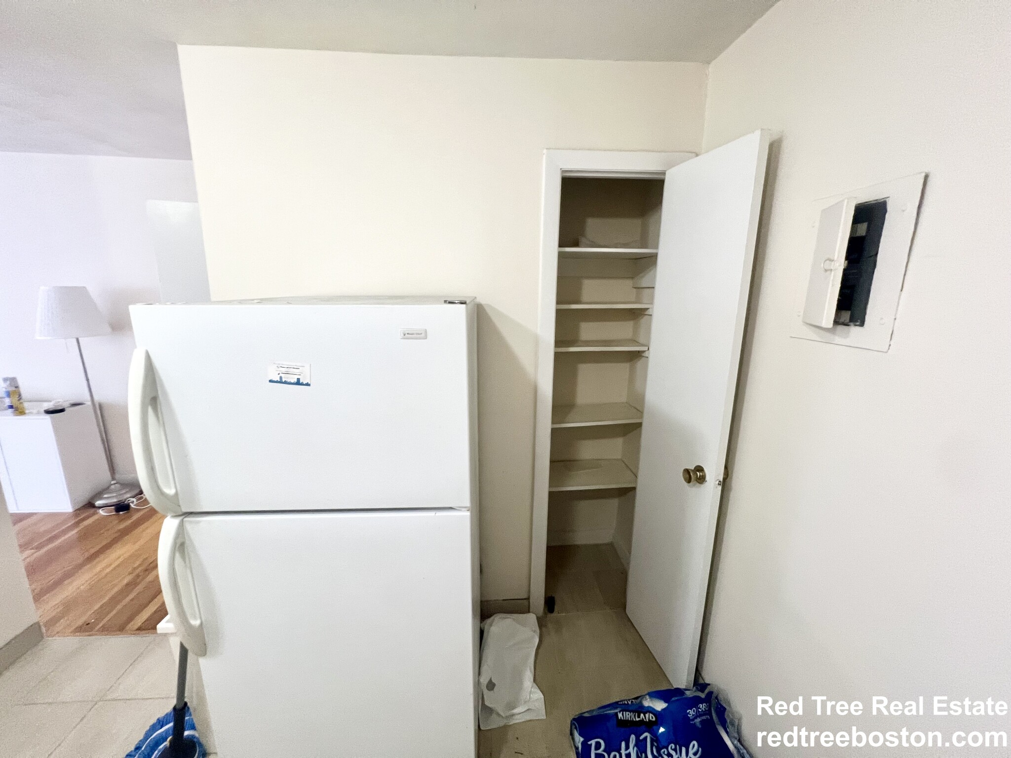 84 Gardner St, Allston