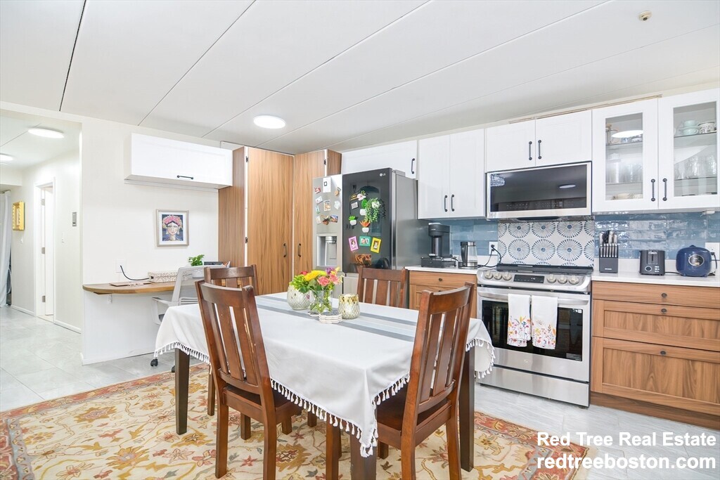 54 Concord Ave, Harvard Square