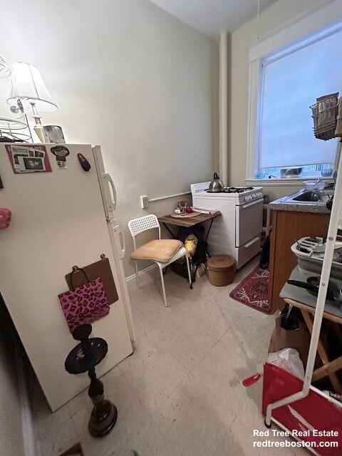 64 Woodstock Ave, Allston