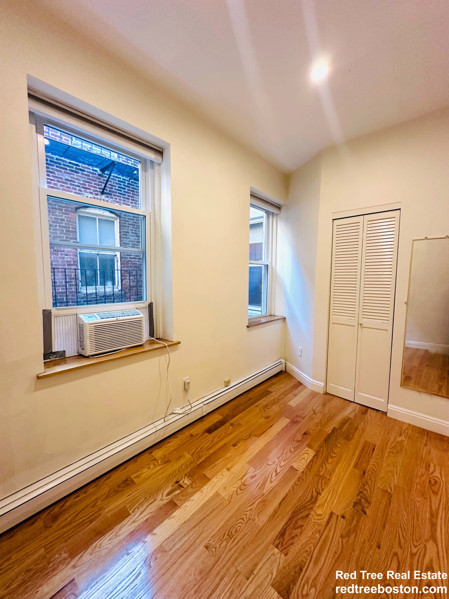 18 Garden St, Beacon Hill