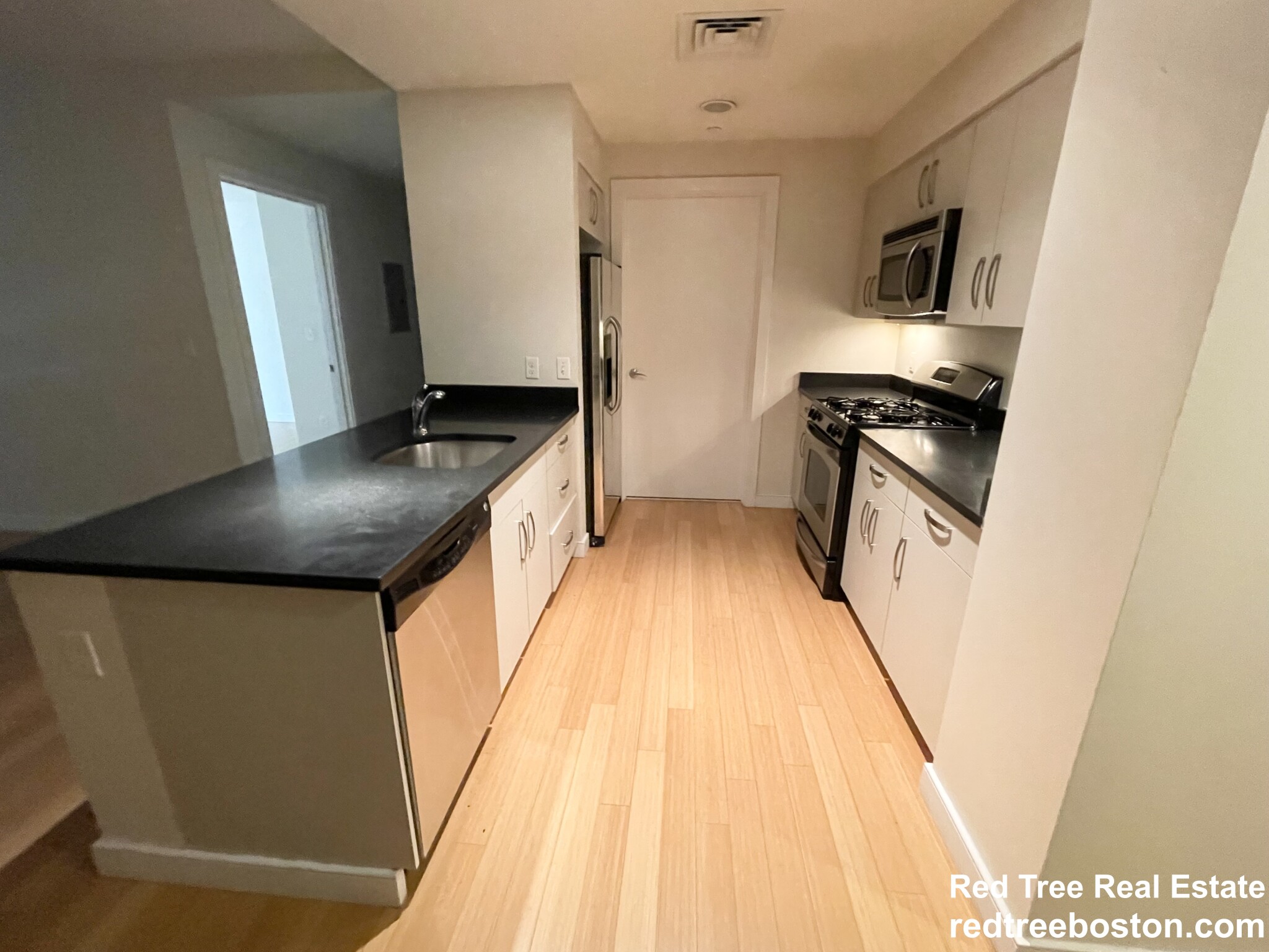 601 Albany St, South End