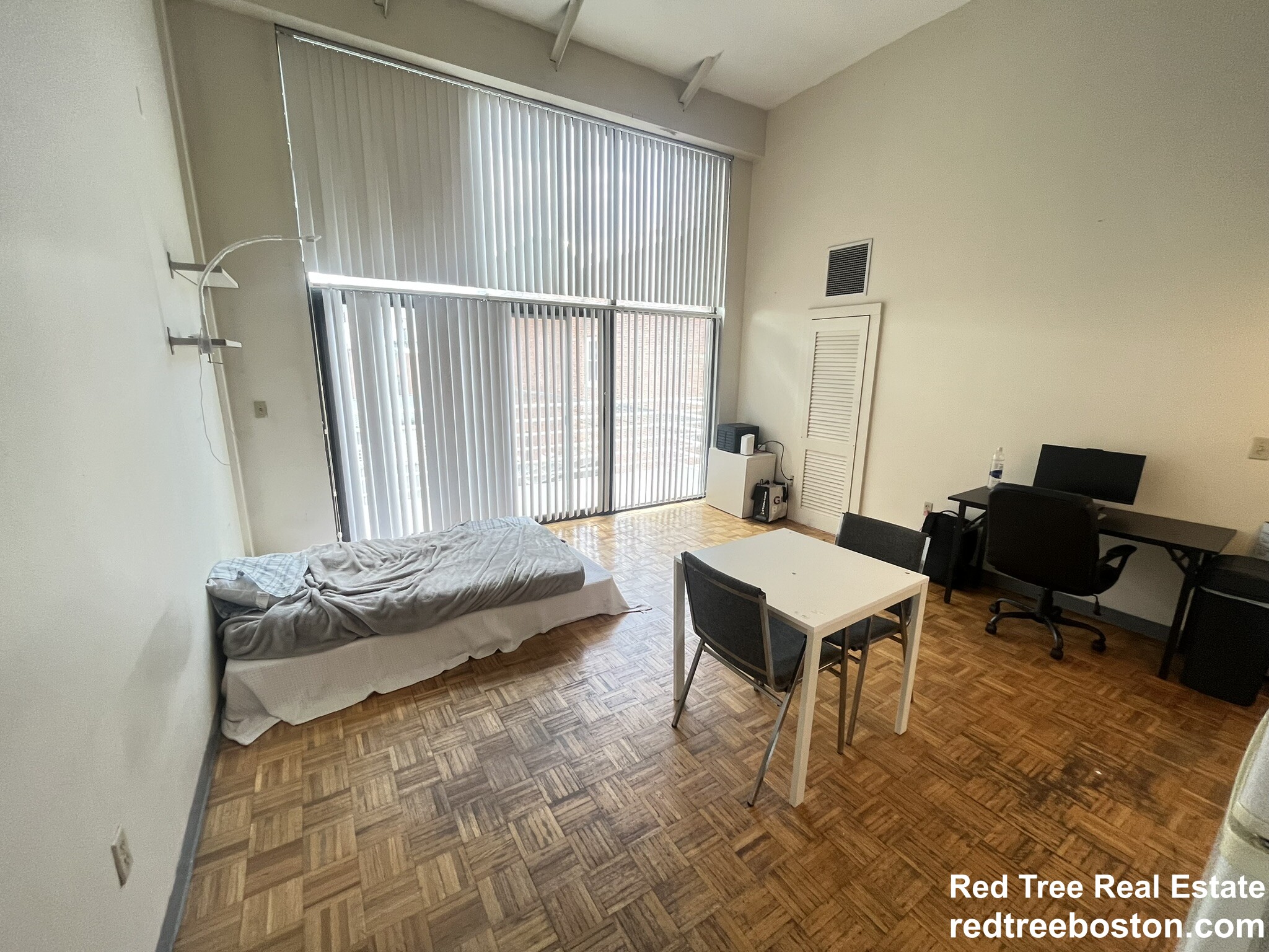 61 Brookline Ave, Fenway