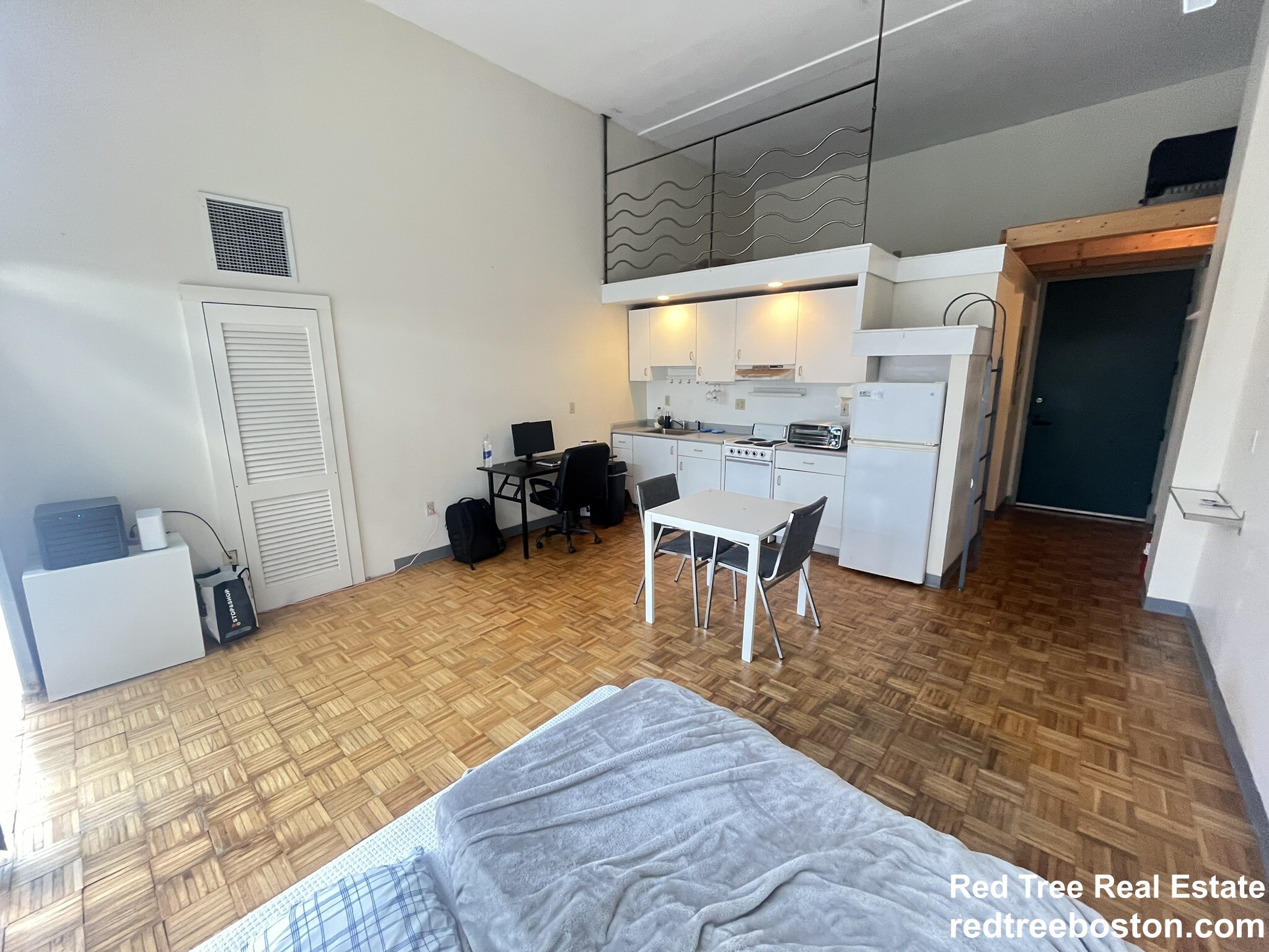 61 Brookline Ave, Fenway